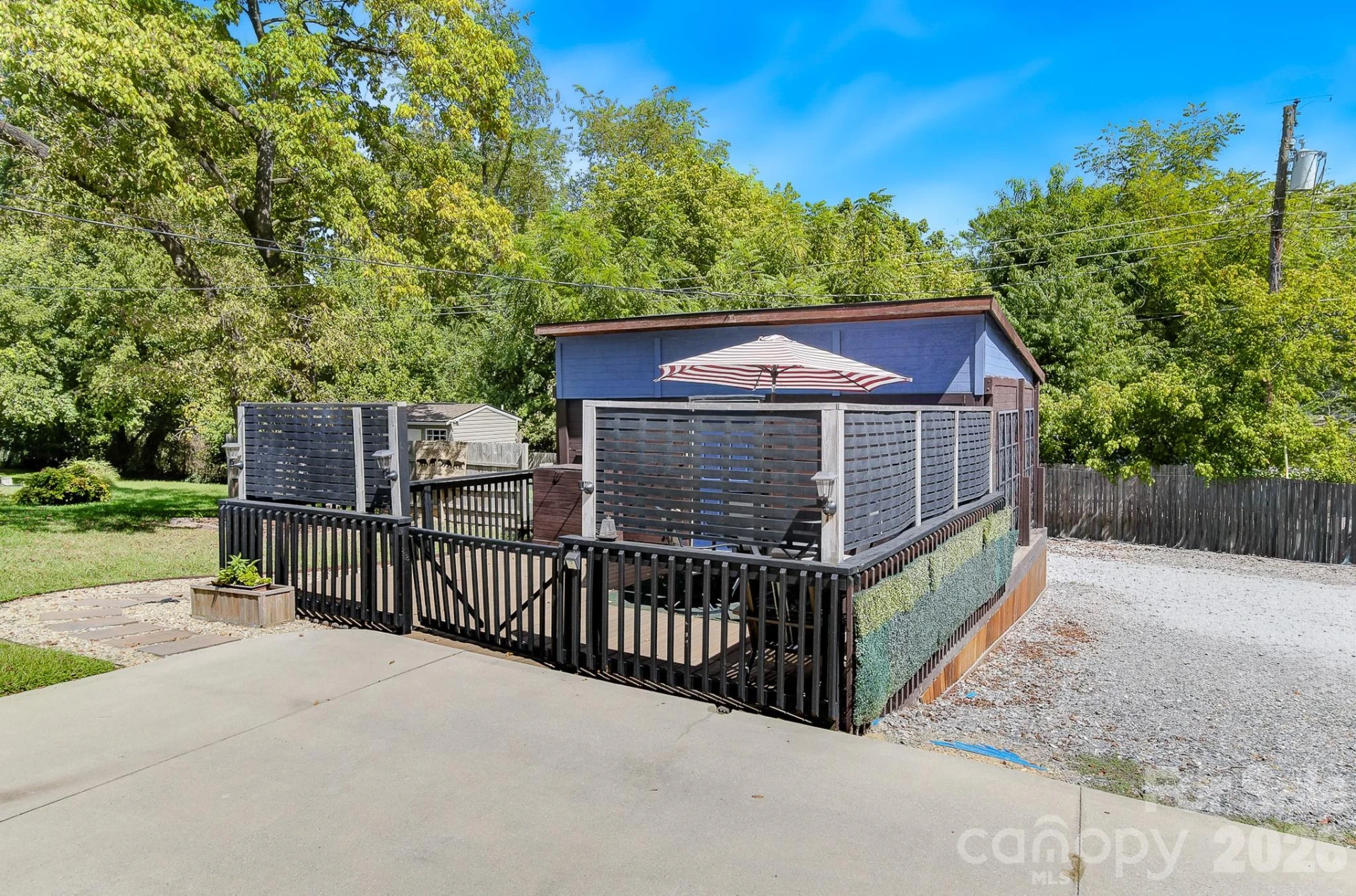 312 Jack Street - Photo 33