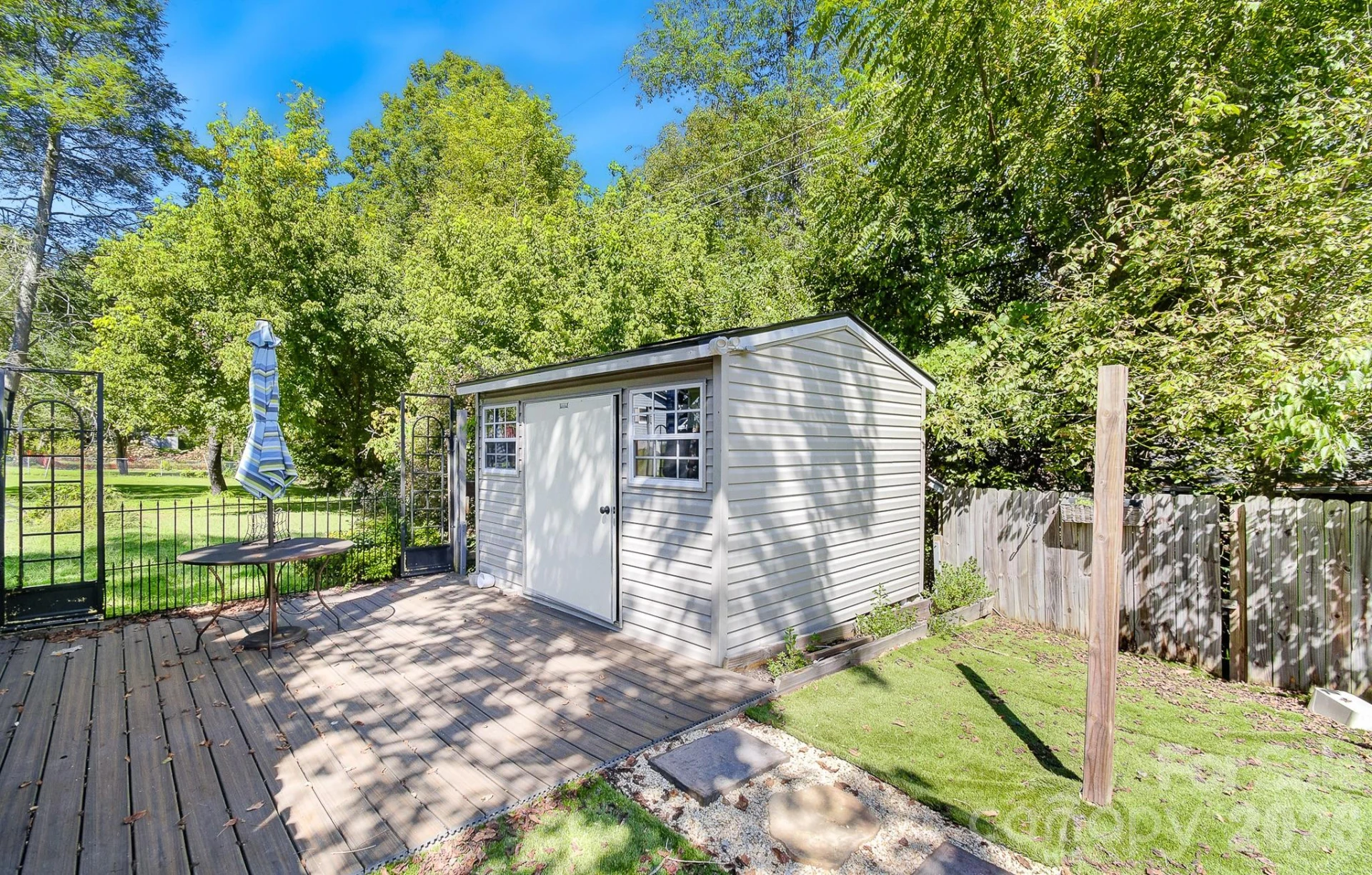 312 Jack Street - Photo 45