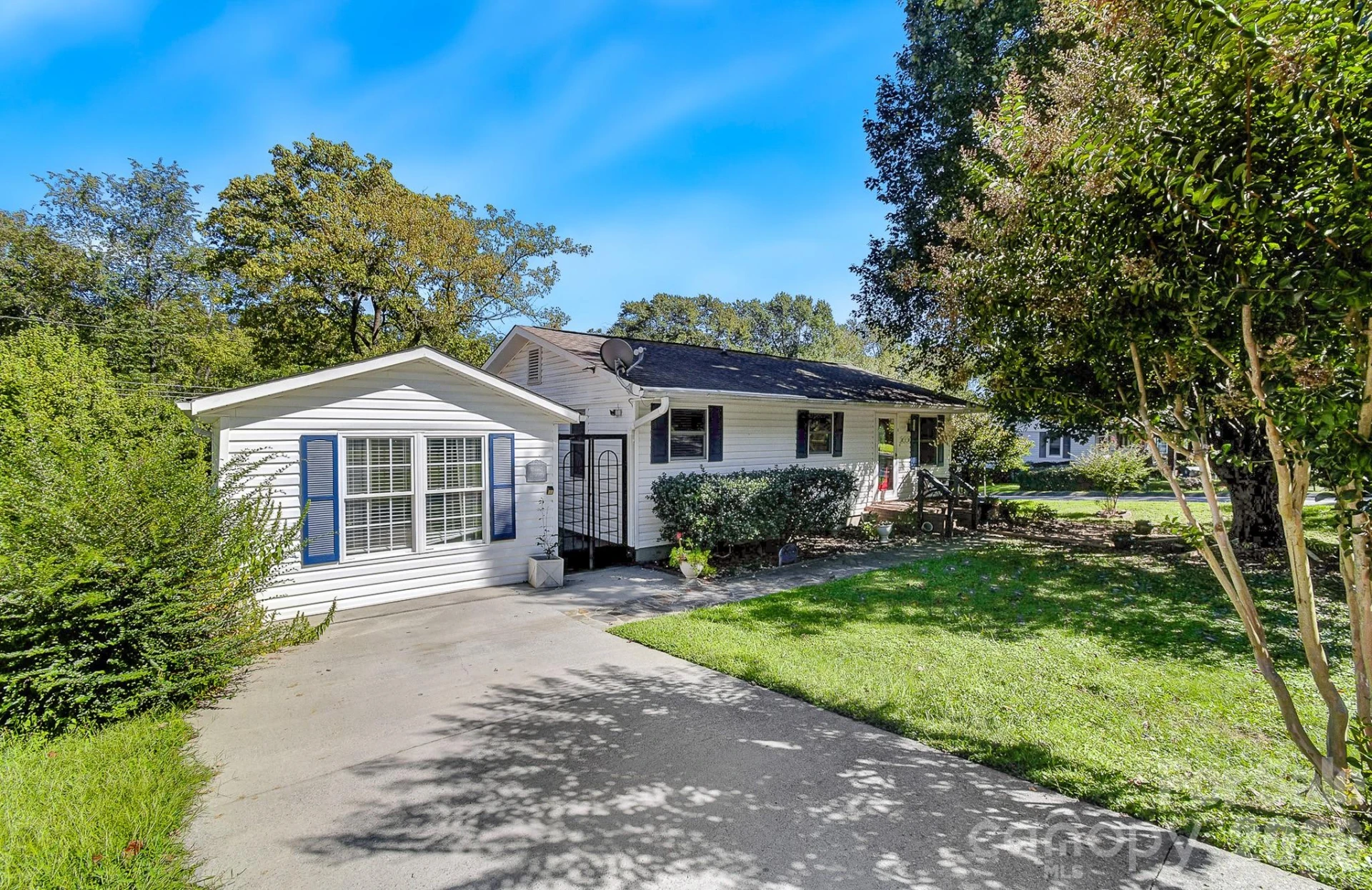 312 Jack Street - Photo 47