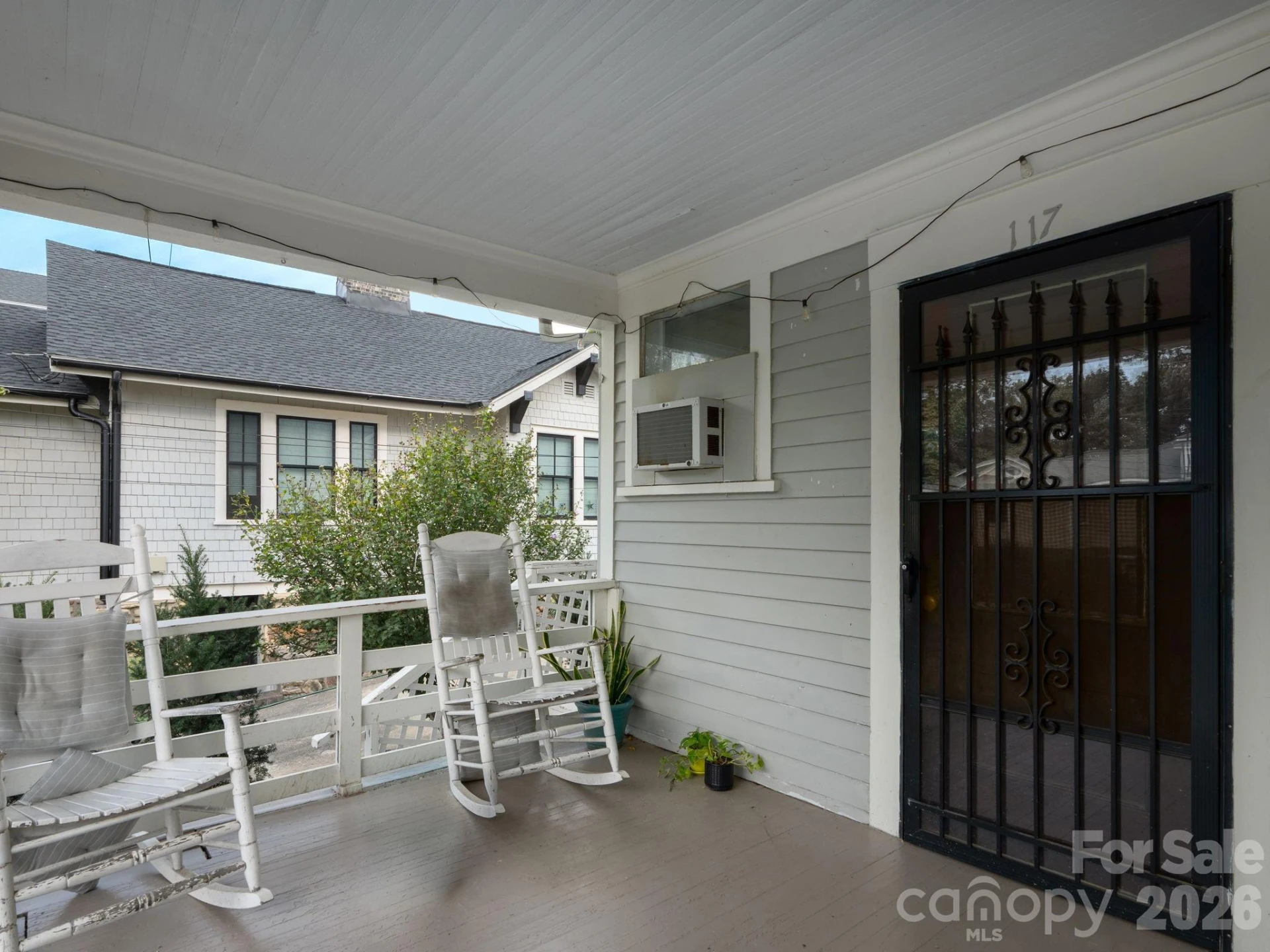 117 & 119 Spears Avenue - Photo 2