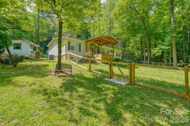 123 Little Rock Way, Mill Spring, NC, 28756