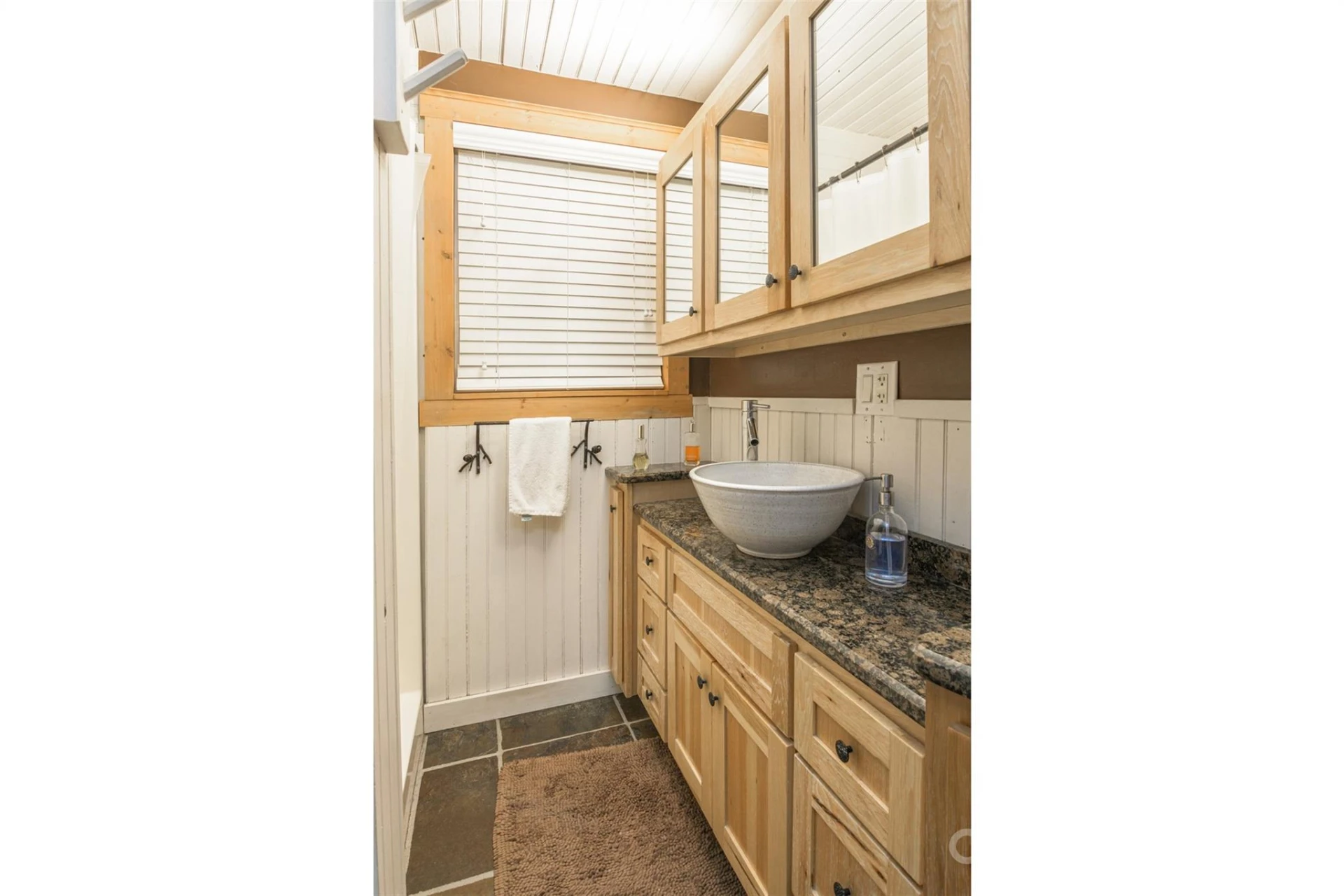 2537 Gerton Highway - Photo 11