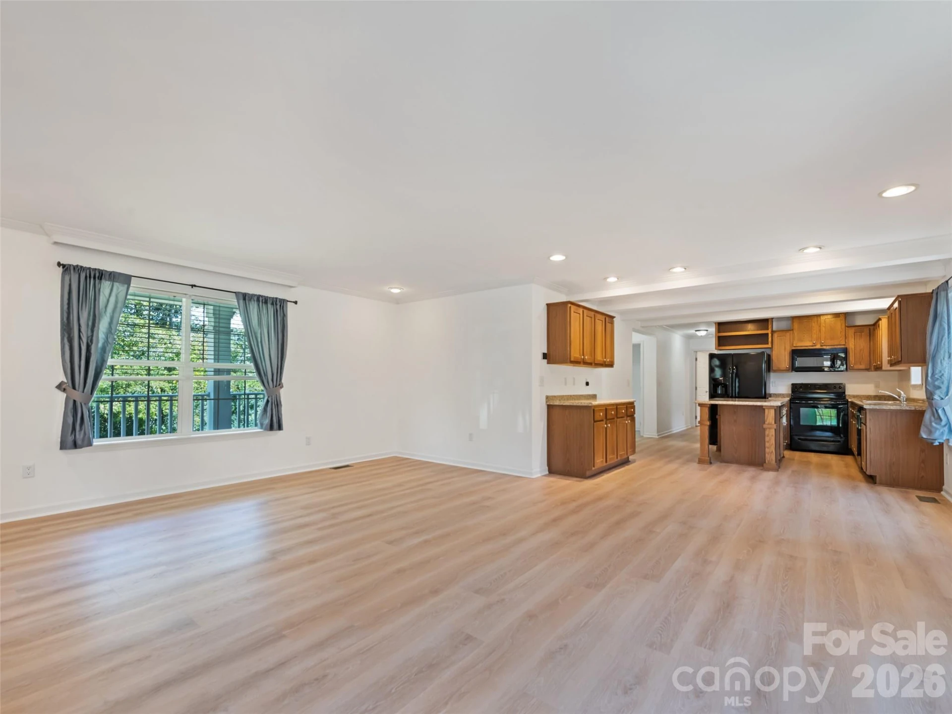 10 Enochs Way - Photo 3