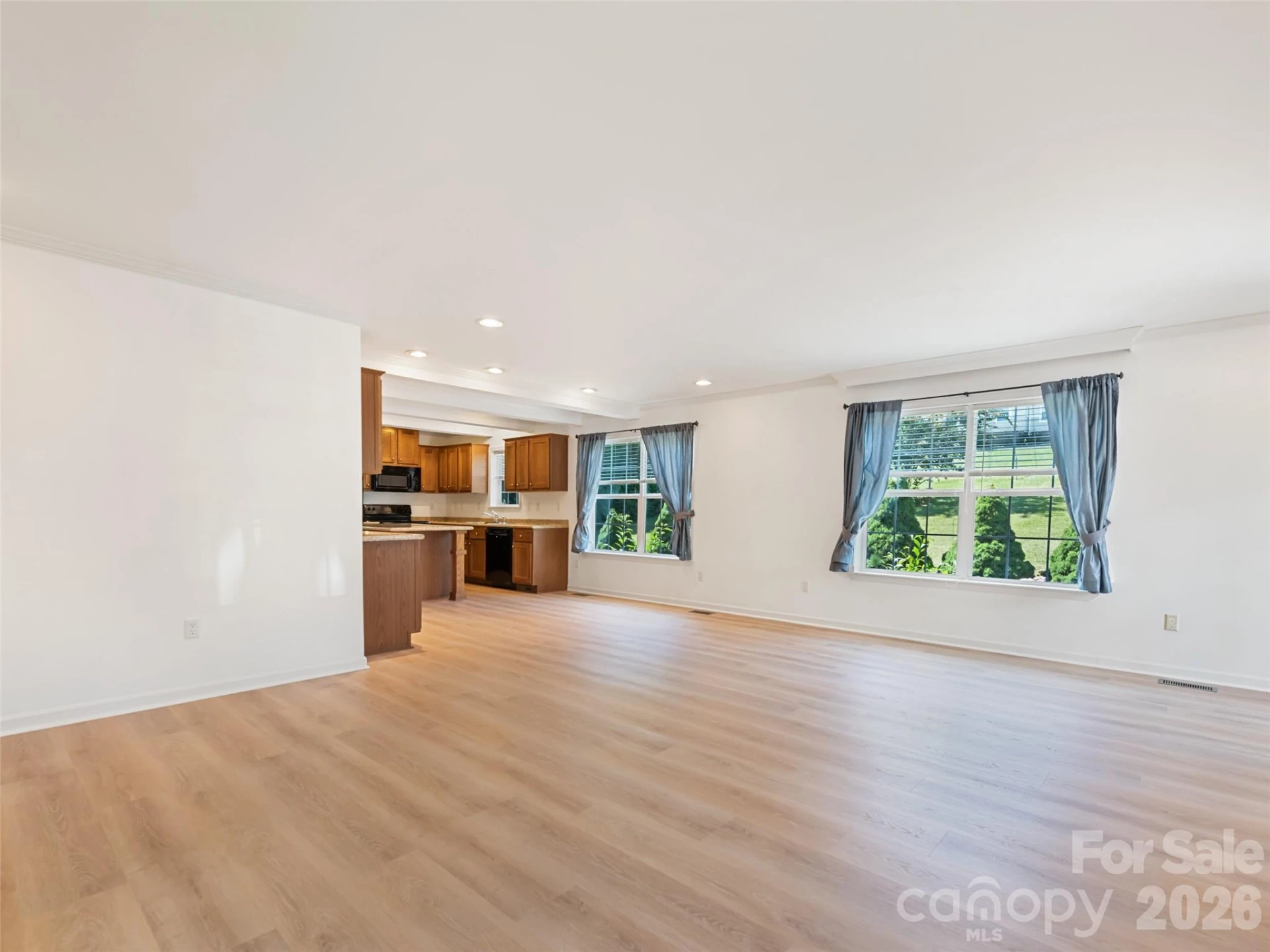 10 Enochs Way - Photo 4
