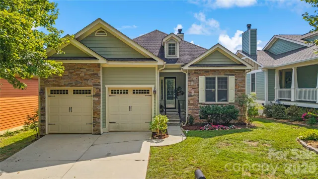 27 Dreambird Drive, Leicester, NC, 28748