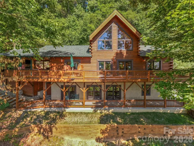10 Cougar Lane, Maggie Valley, NC, 28751