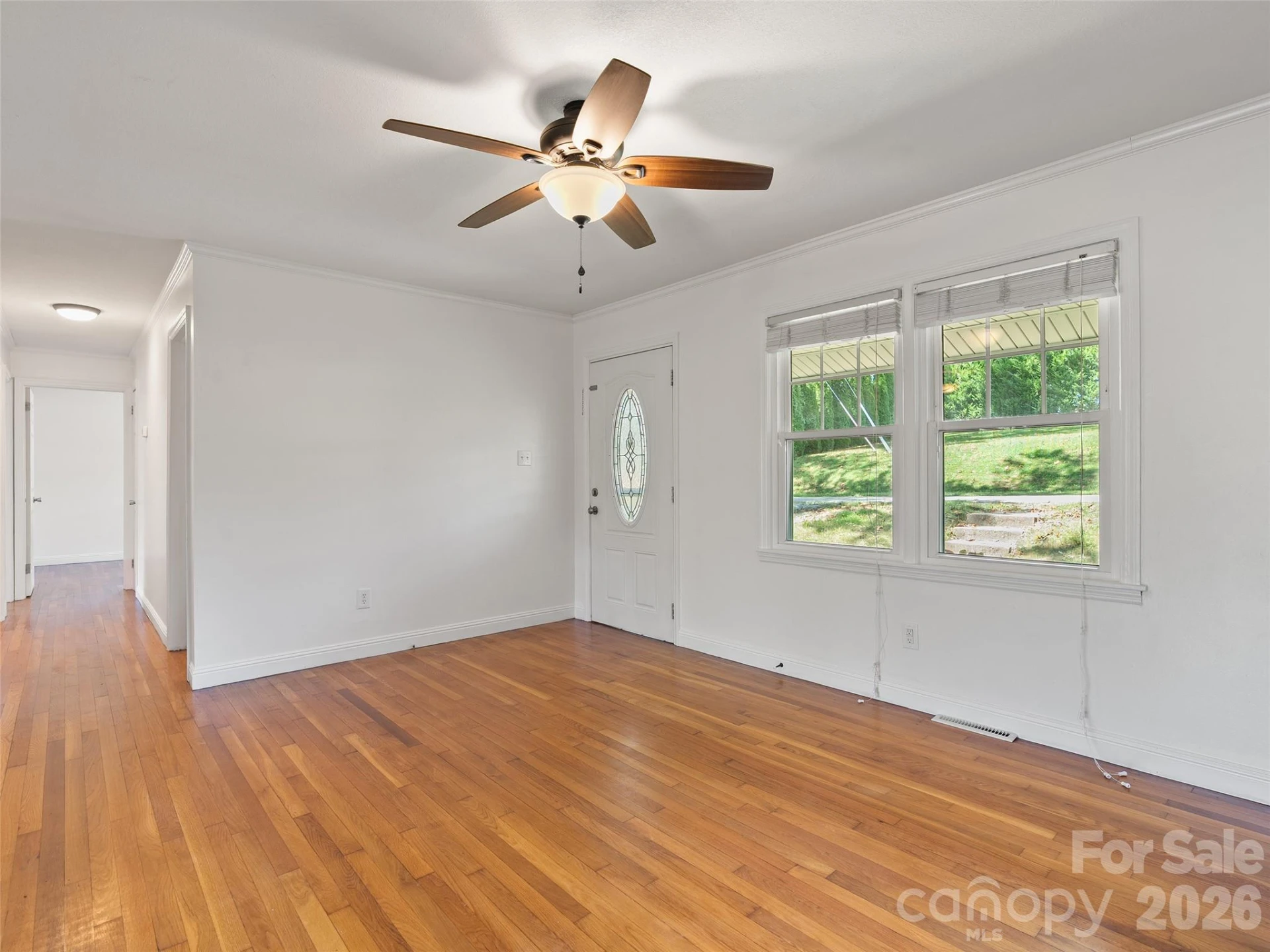 483 Thompson Street - Photo 5