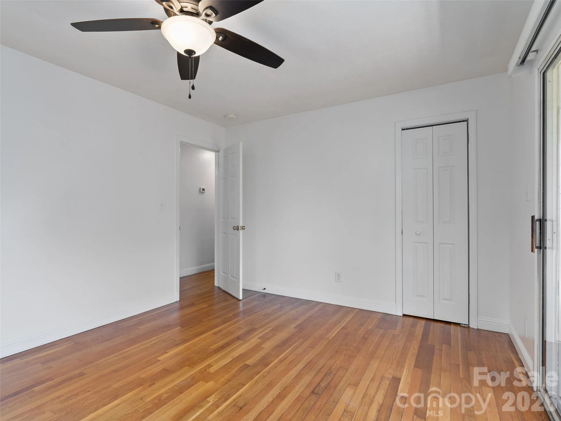 483 Thompson Street - Photo 12