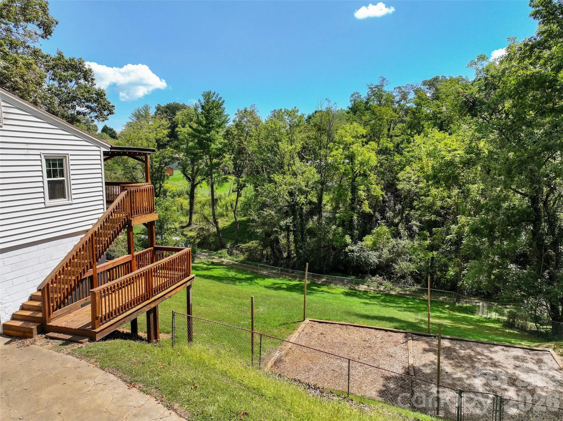 483 Thompson Street - Photo 22