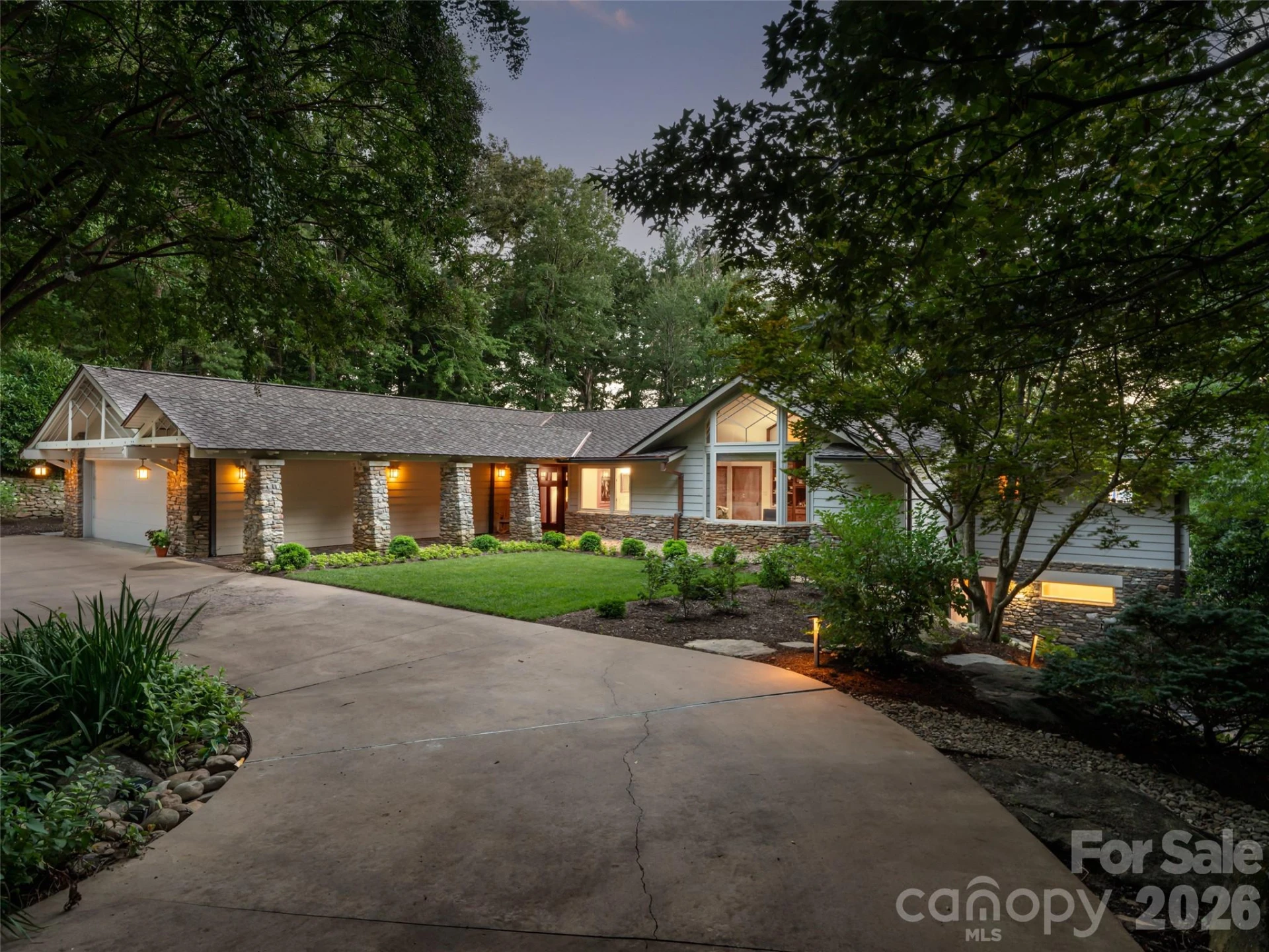 17 Amherst Road - Photo 2