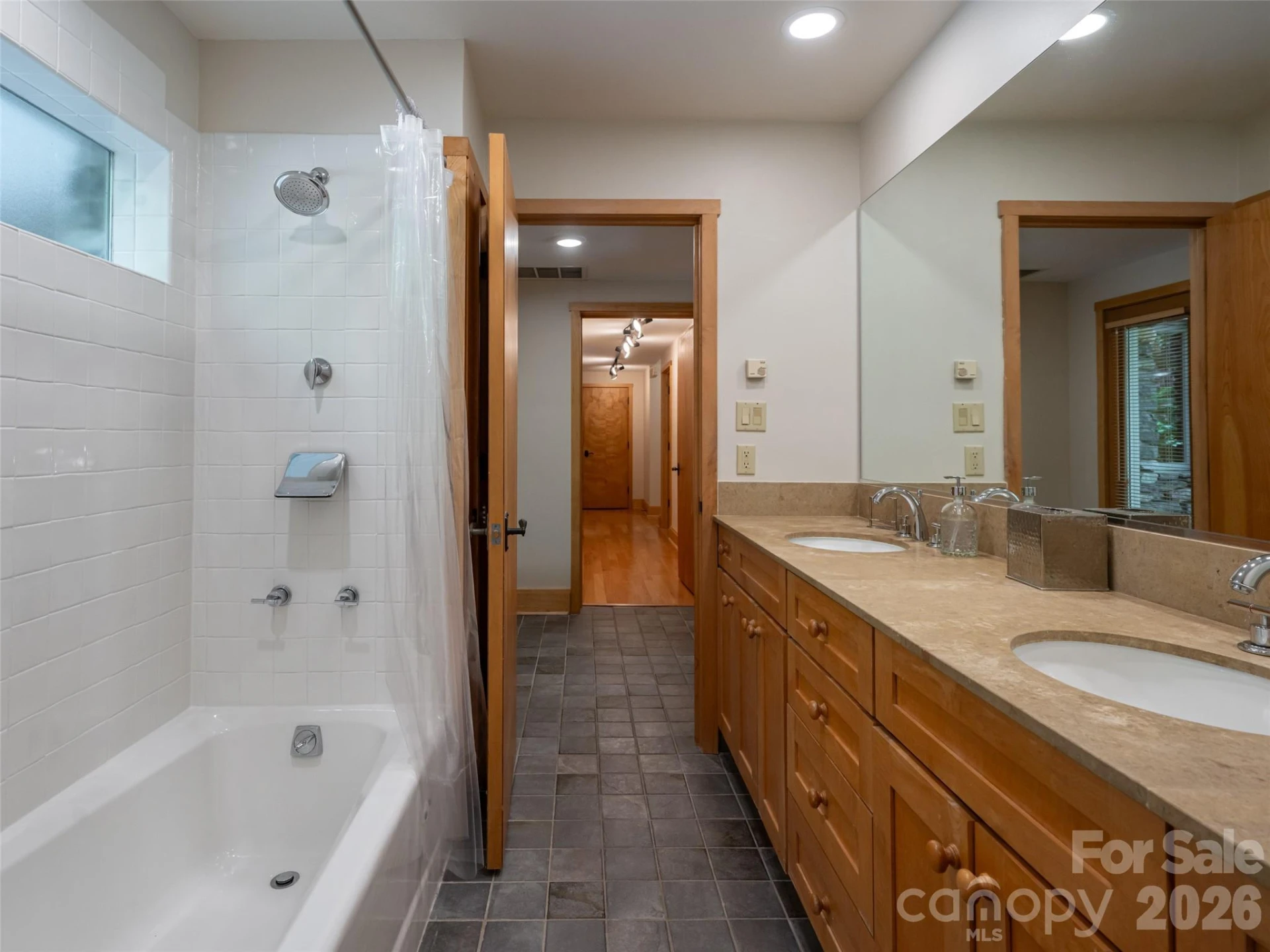 17 Amherst Road - Photo 37