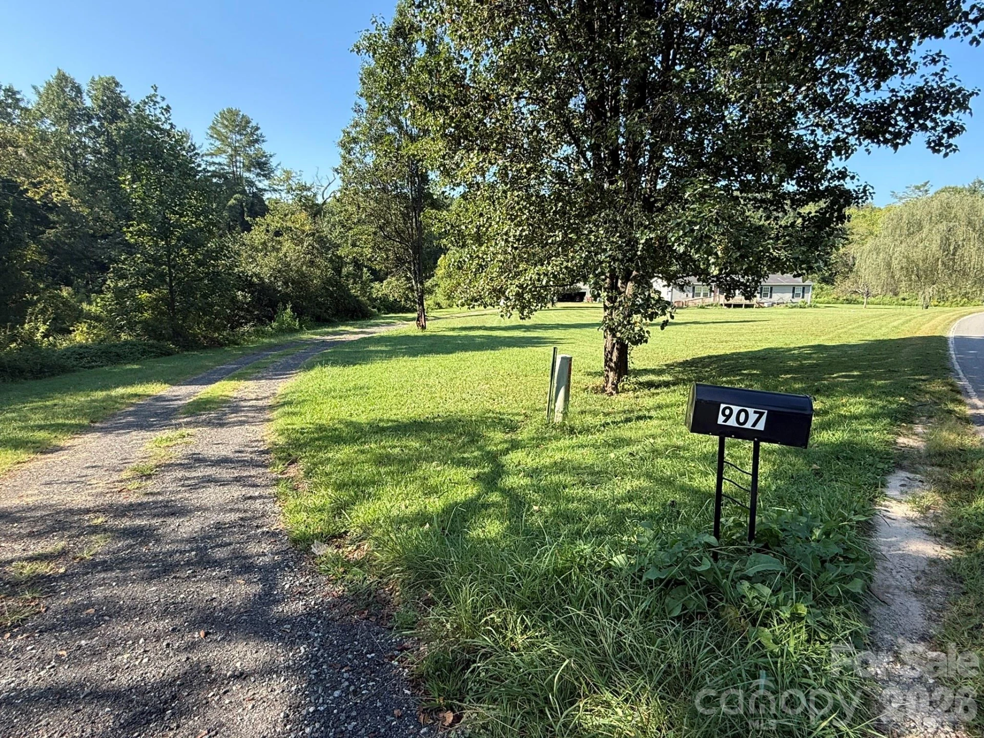 907 Epley Drive - Photo 5