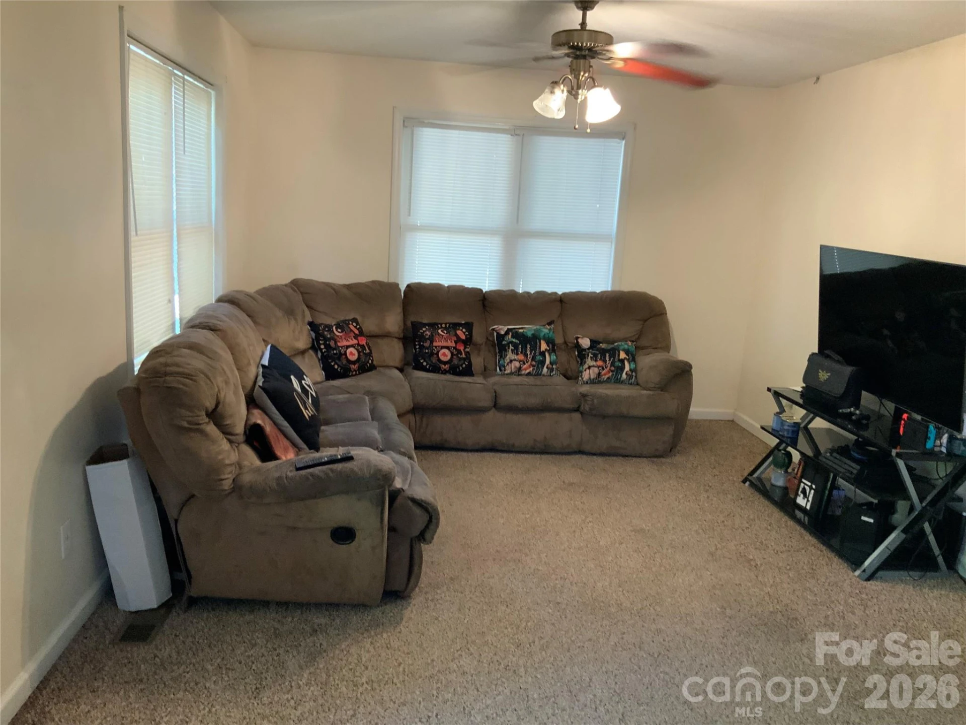 17 Buttonwood Court - Photo 3