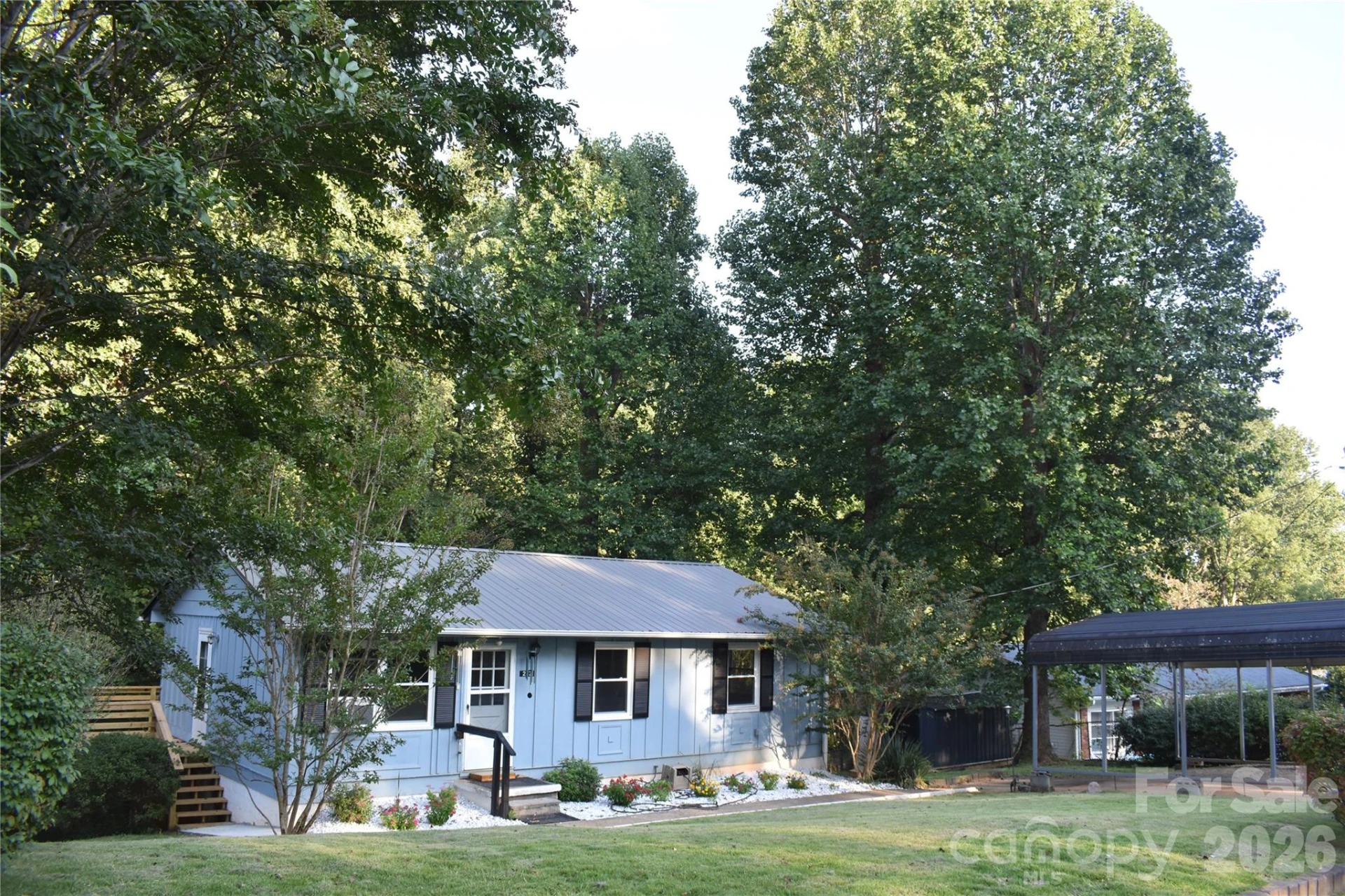 247 Lucky Street - Photo 4