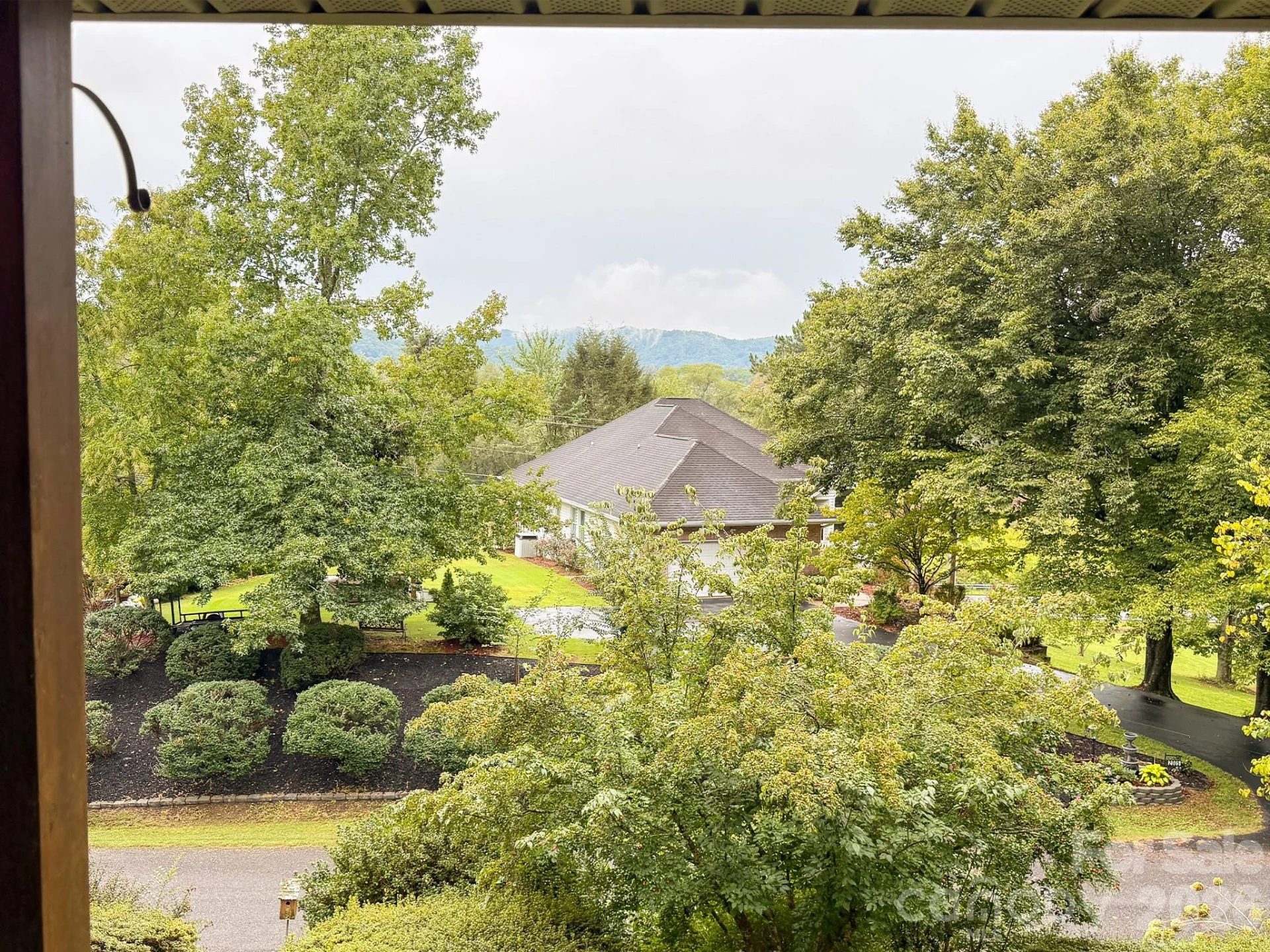 2008 Deep Woods Drive - Photo 2