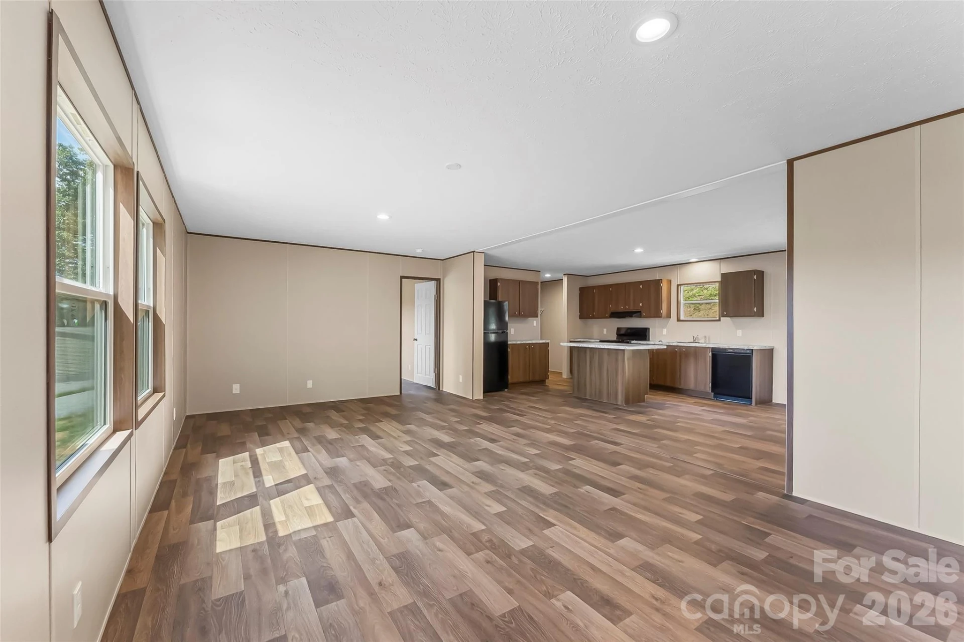 162 Ada Way - Photo 4