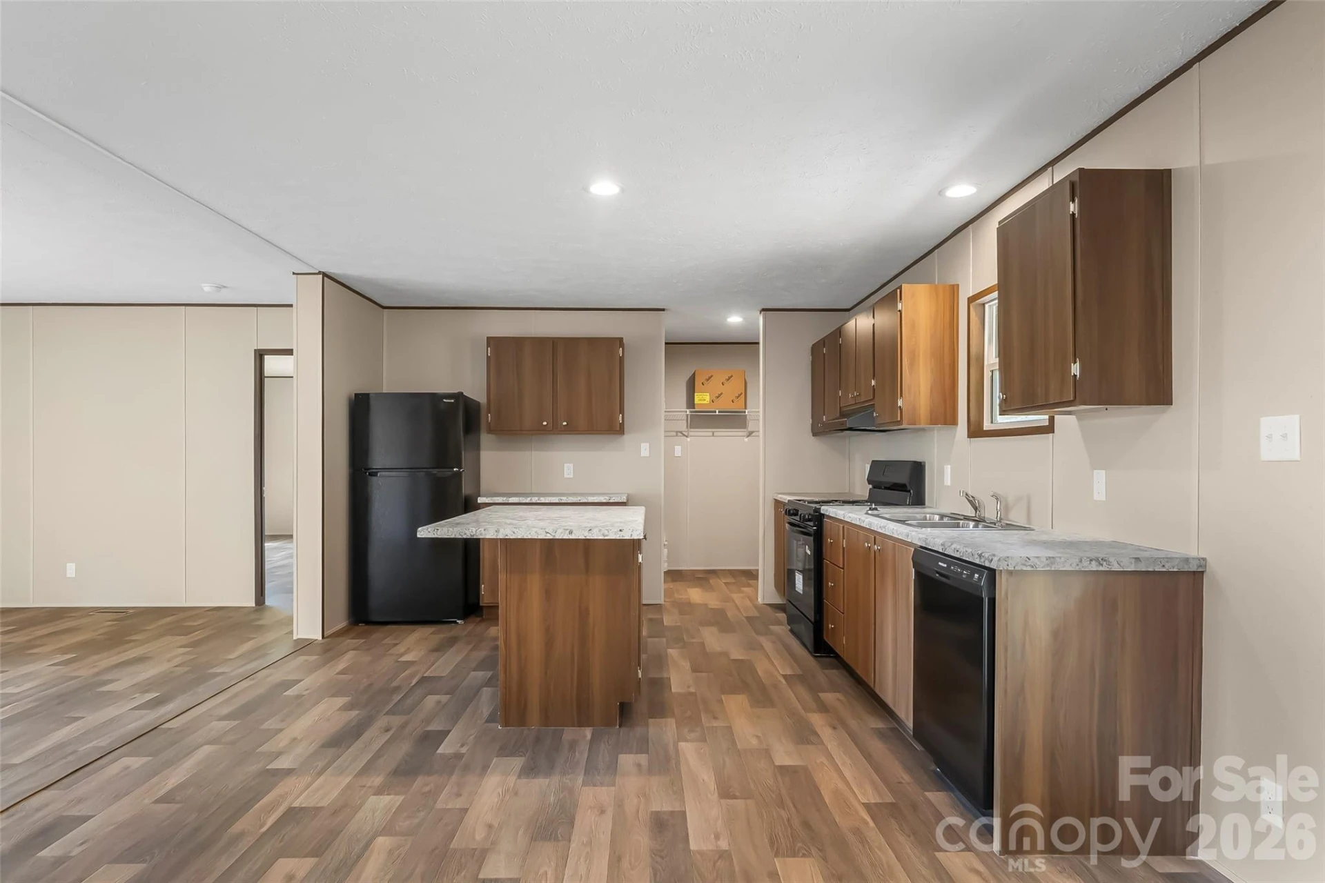 162 Ada Way - Photo 8