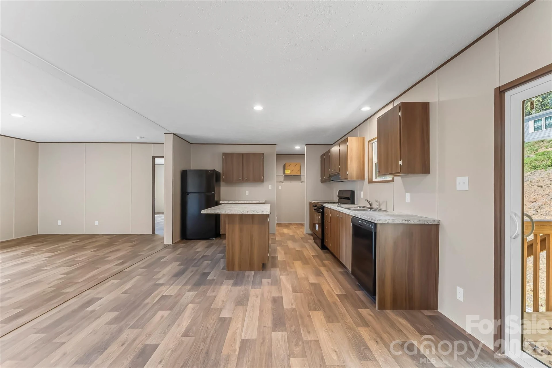 163 Ada Way - Photo 7
