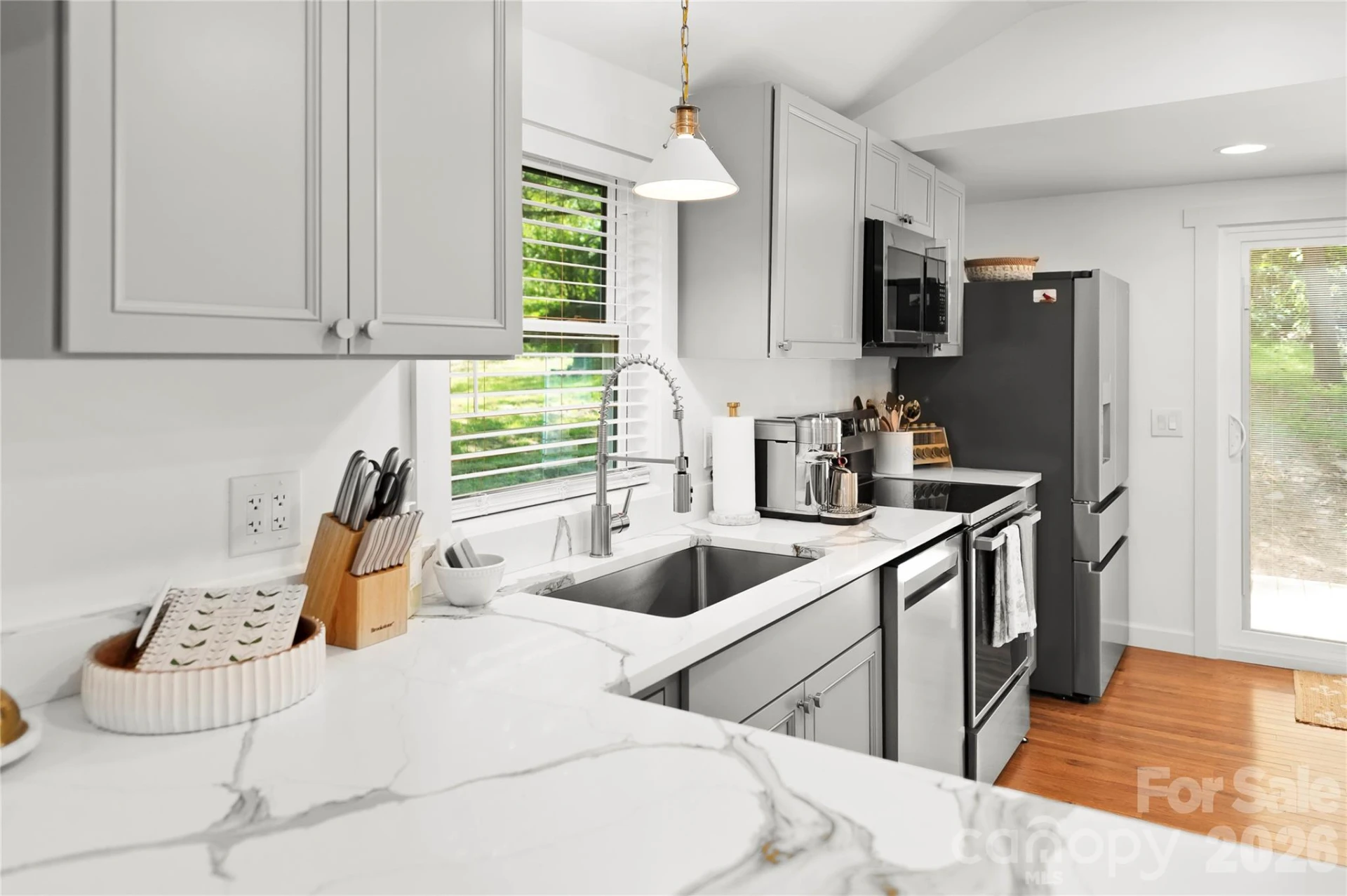 121 Sugar Cove Road - Photo 9