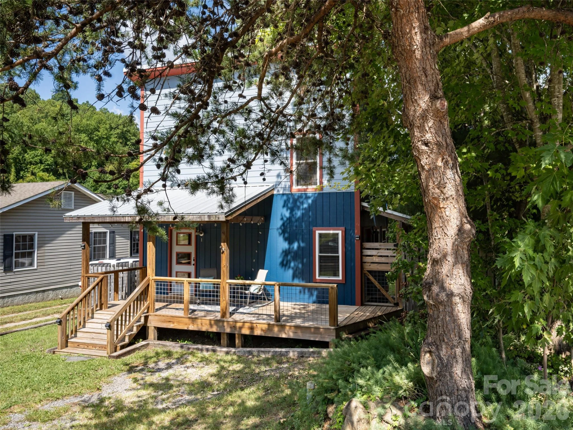 1 Half Moon Drive - Photo 3
