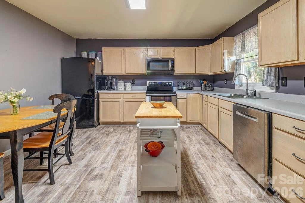 120 Eastwood Avenue - Photo 6