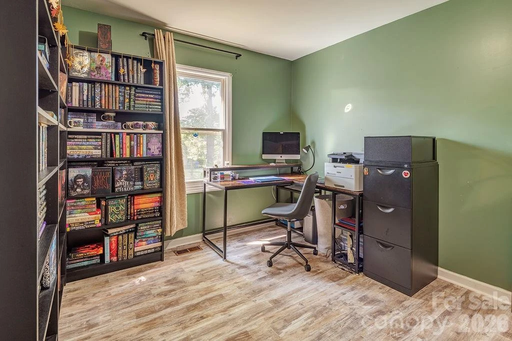 120 Eastwood Avenue - Photo 18