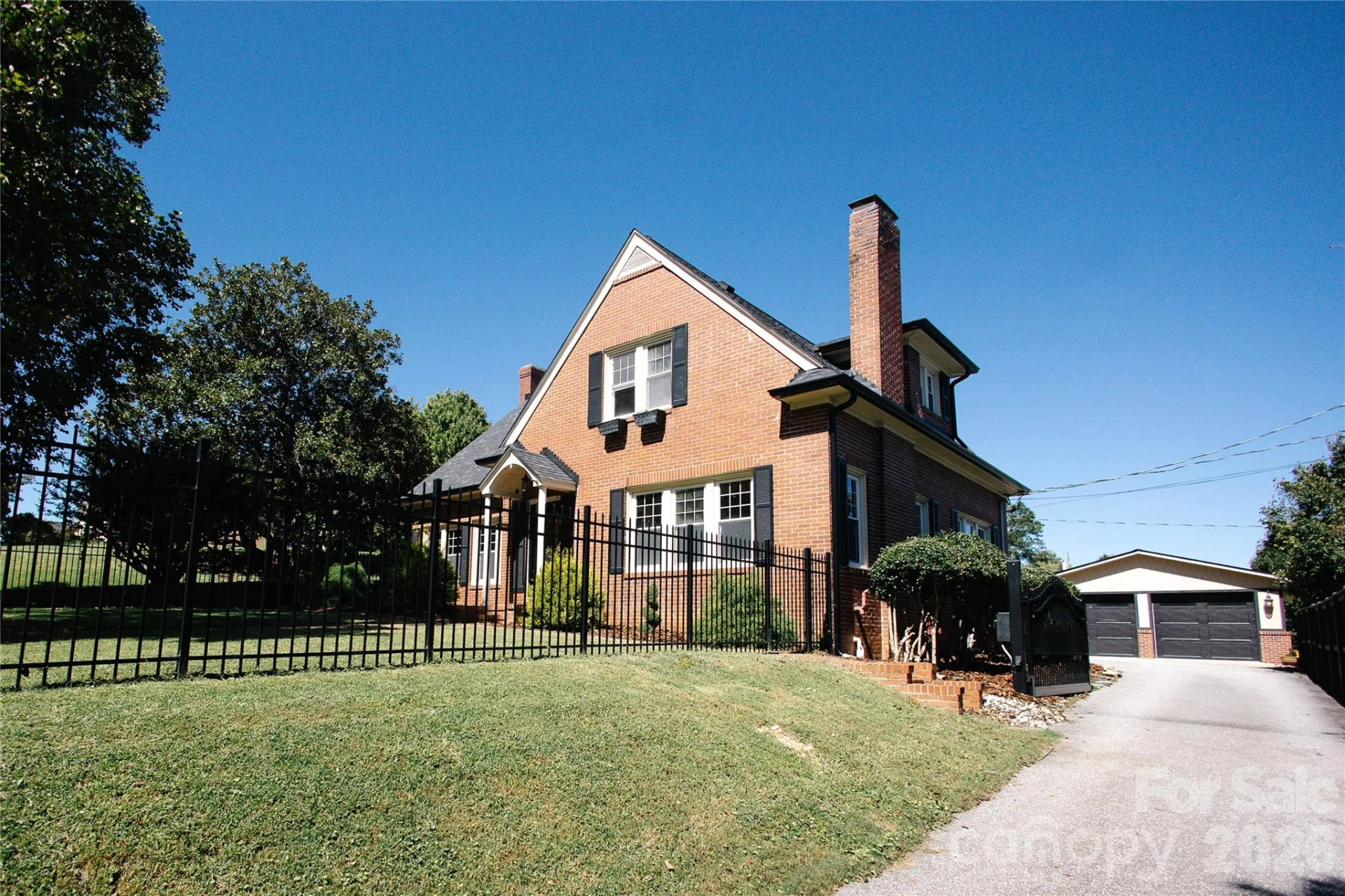 569 Rutherford Road