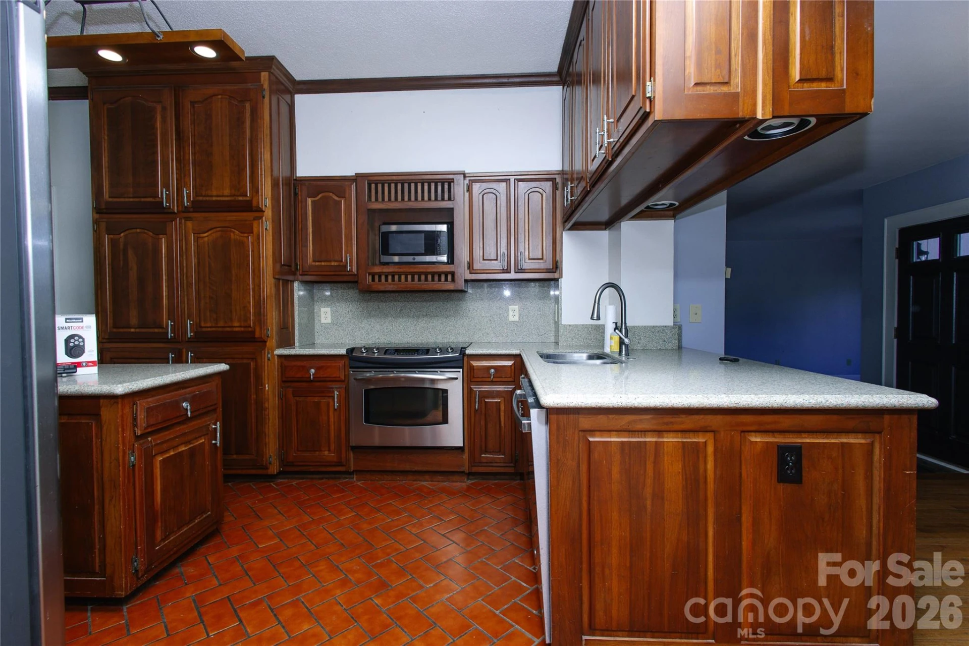 569 Rutherford Road - Photo 11