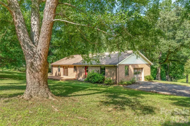 27 Windy Acres Drive, Fairview, NC, 28730