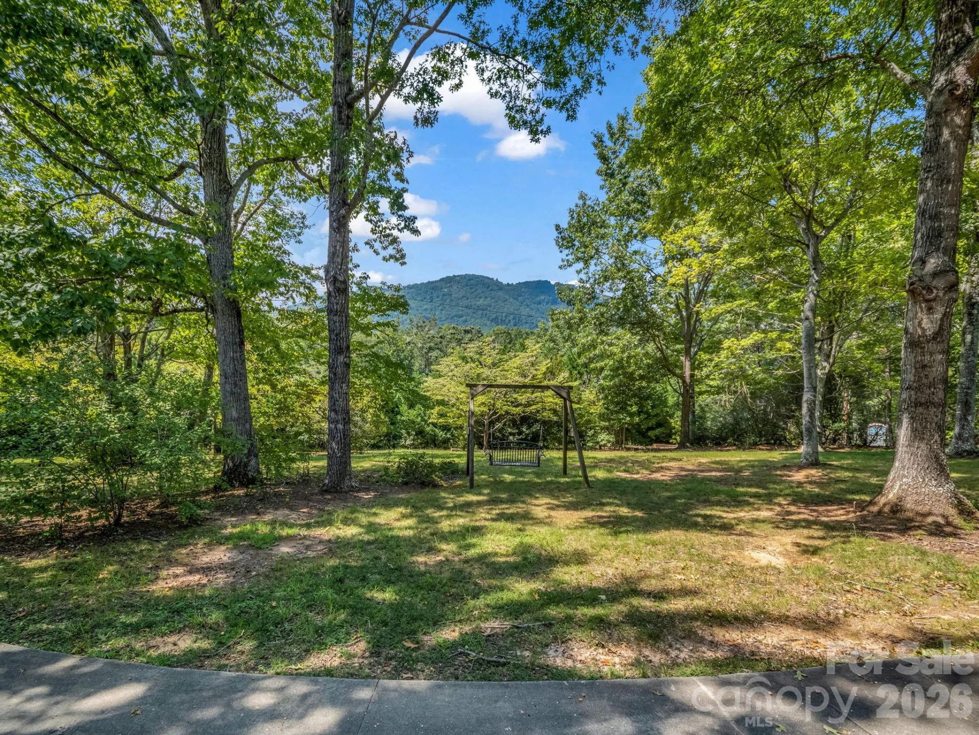 215 Hillcrest Drive - Photo 3