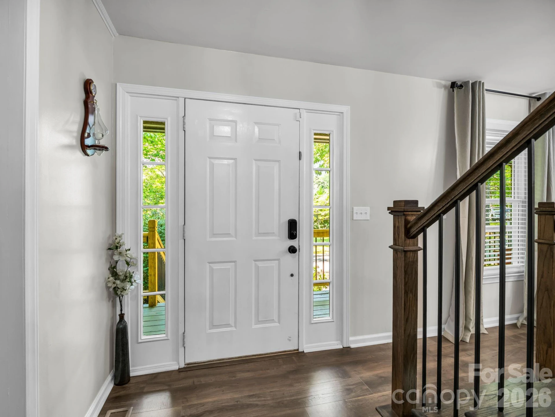 215 Hillcrest Drive - Photo 5