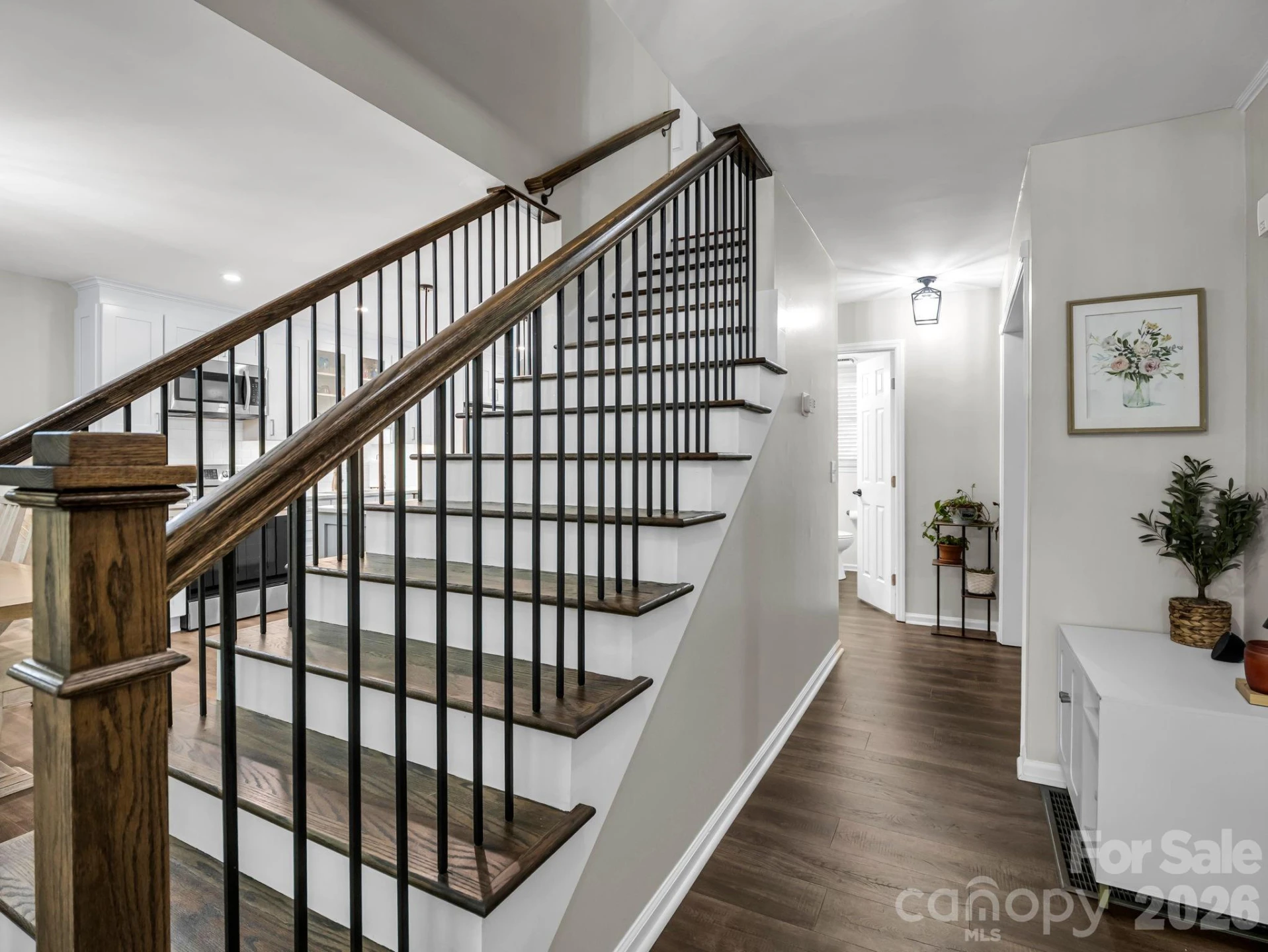 215 Hillcrest Drive - Photo 6