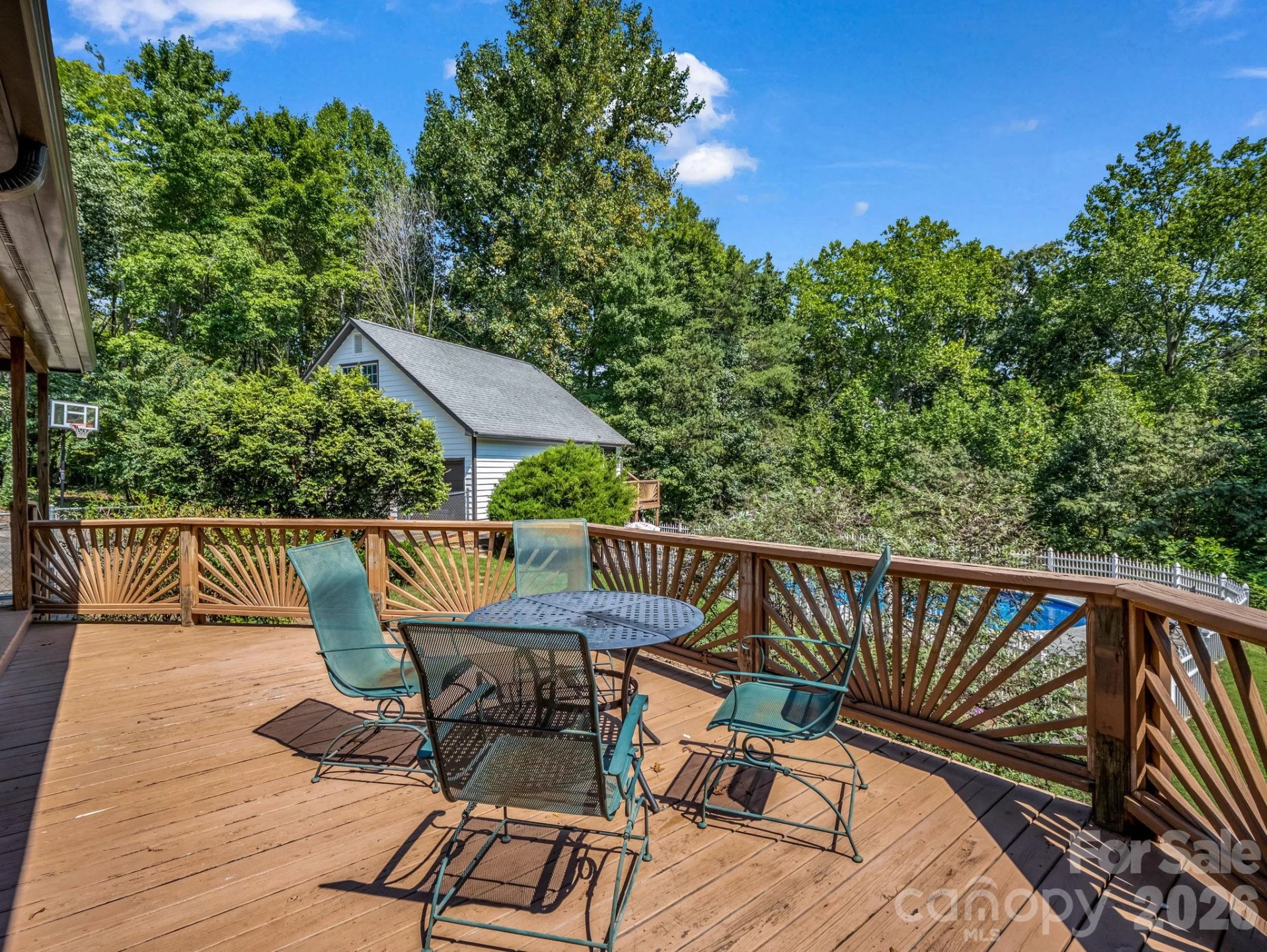 215 Hillcrest Drive - Photo 32
