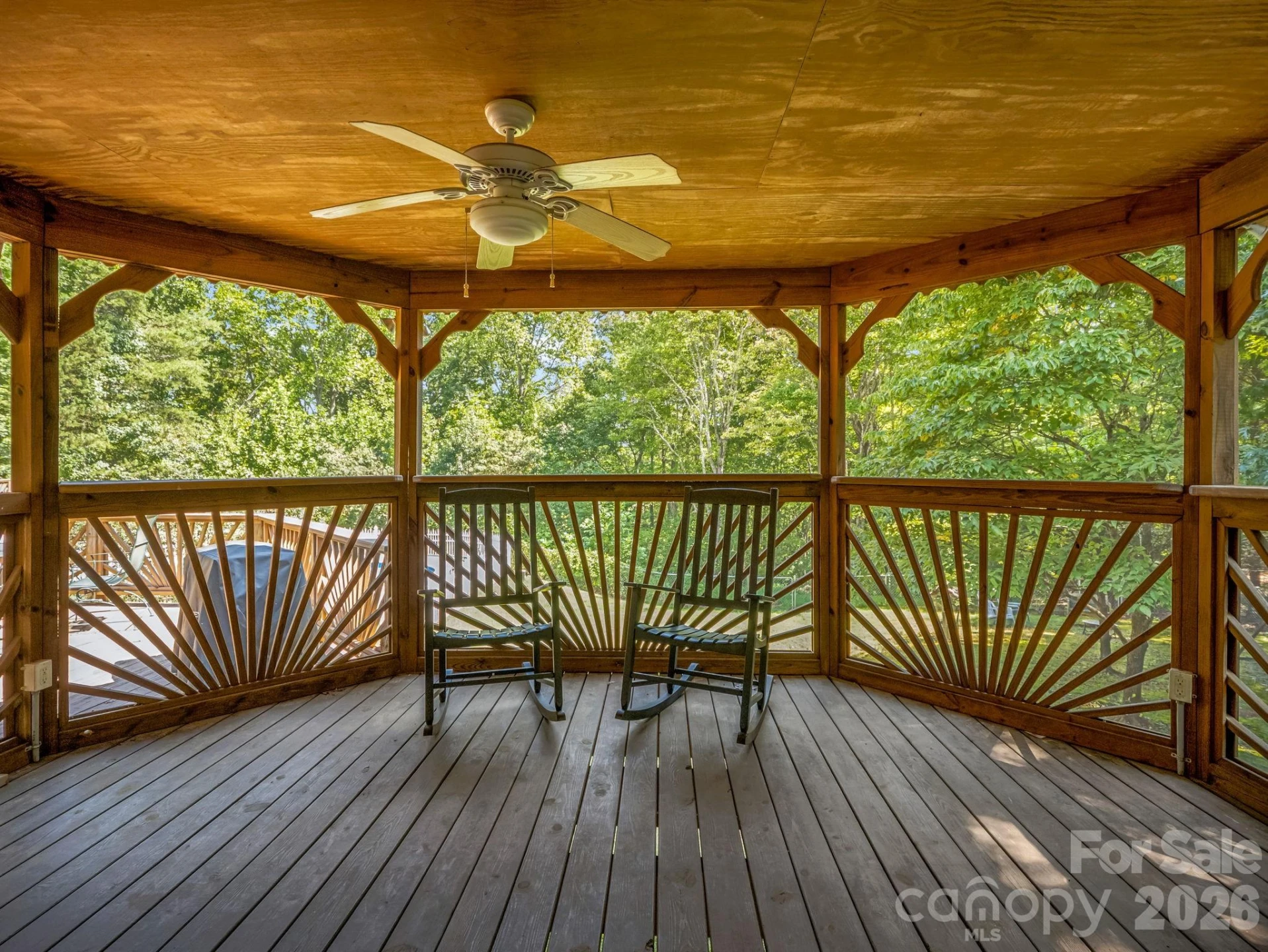 215 Hillcrest Drive - Photo 33