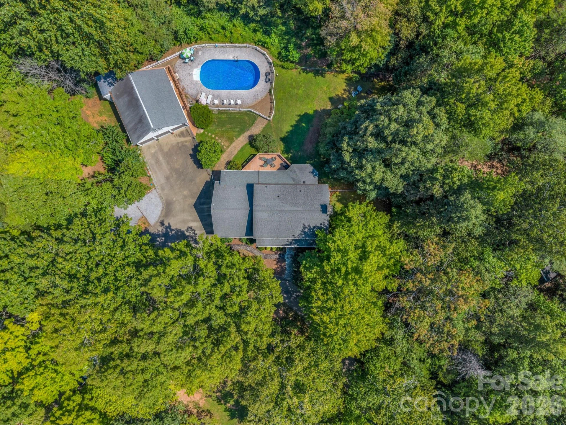 215 Hillcrest Drive - Photo 44