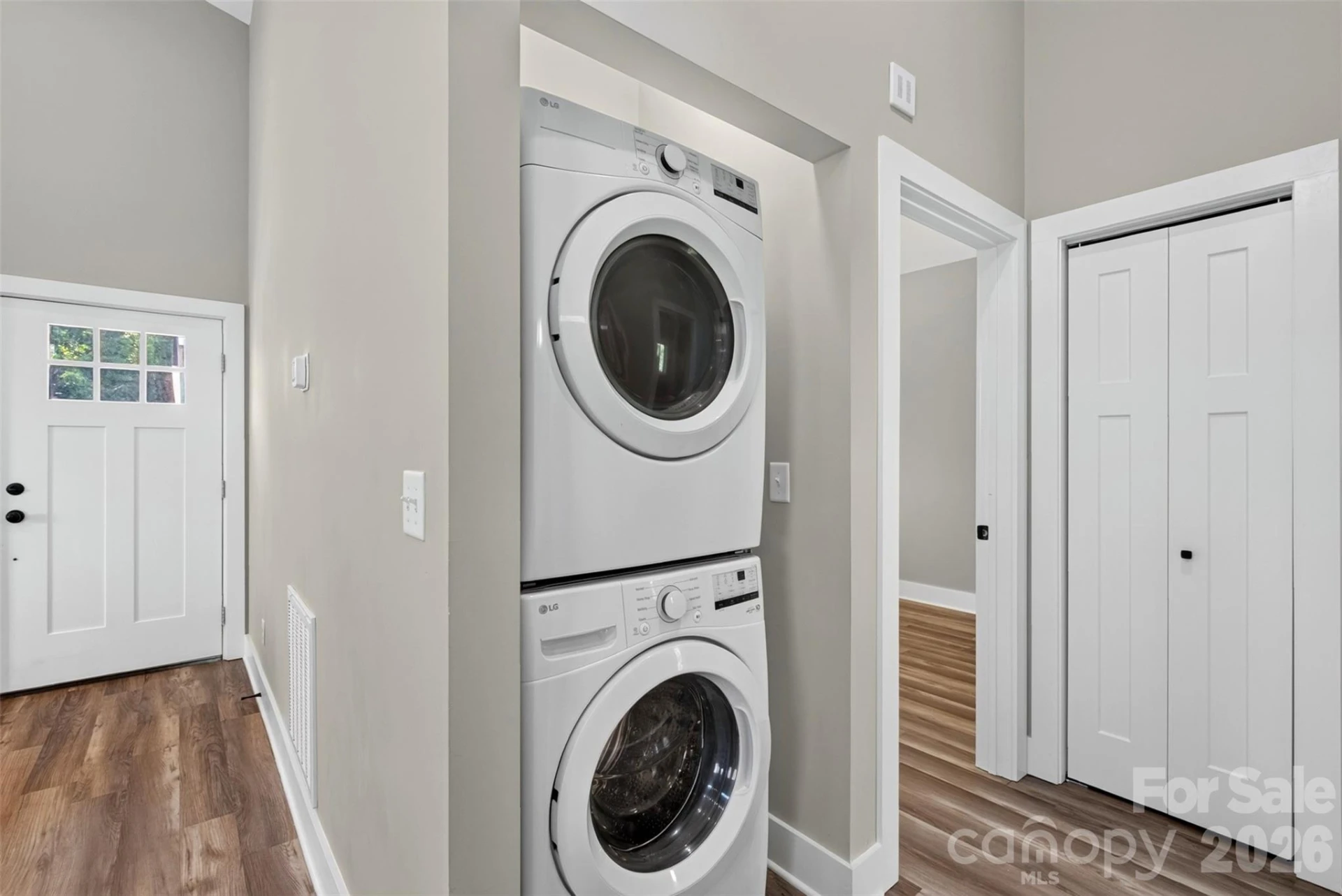 211 Hanover Street - Photo 16