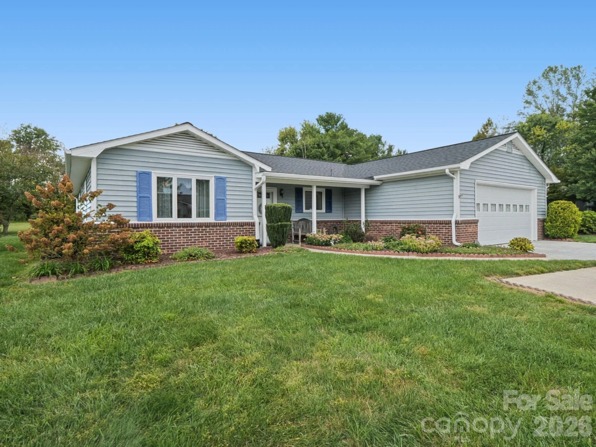 300 Dellford Court - Photo 2