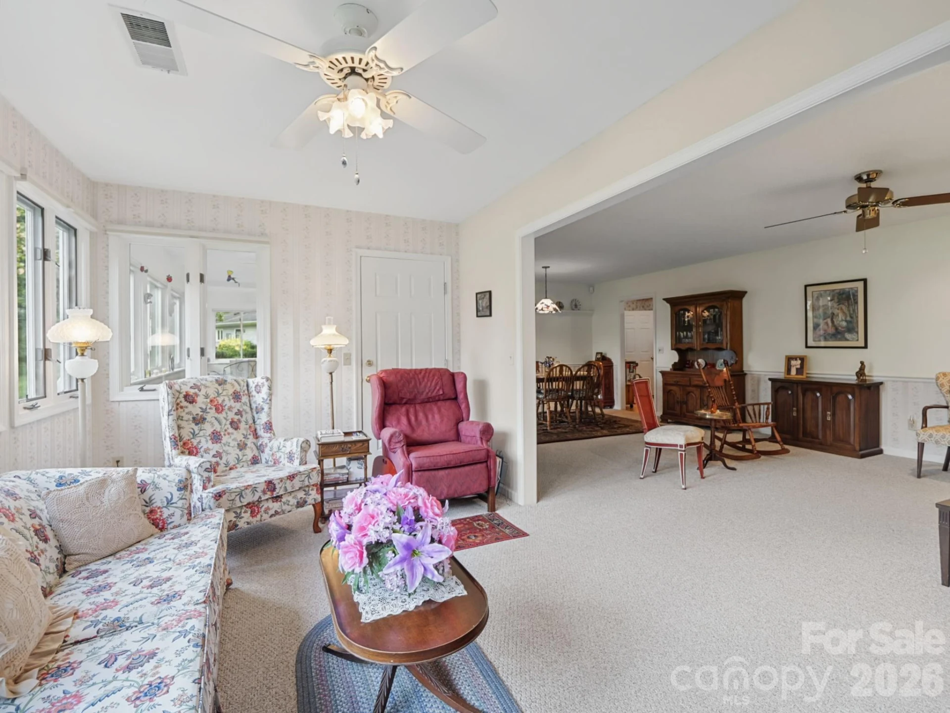 300 Dellford Court - Photo 9