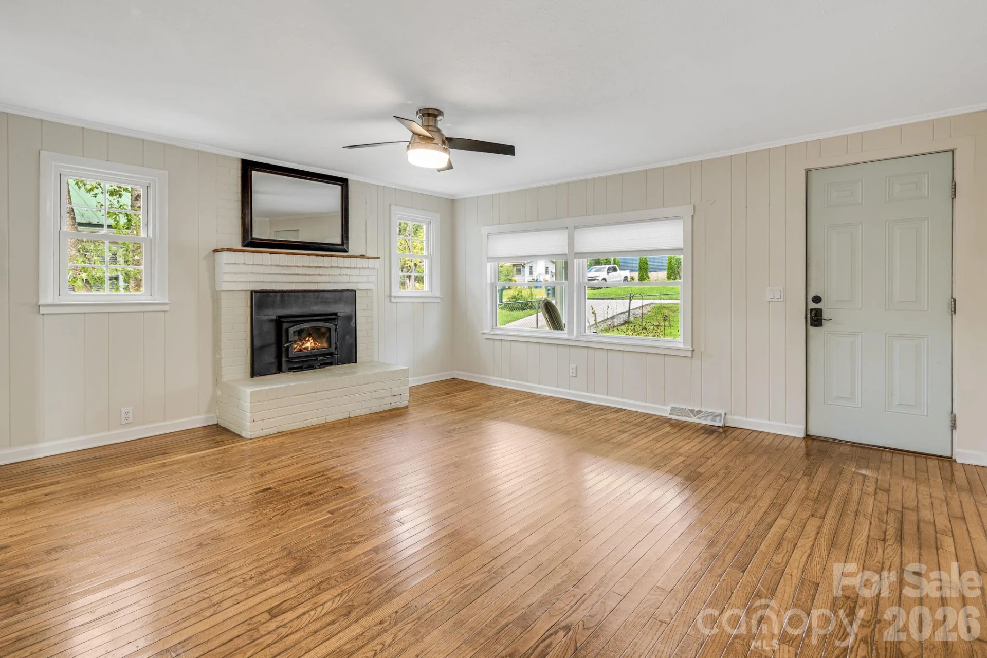 1015 Mountain View Street - Photo 6