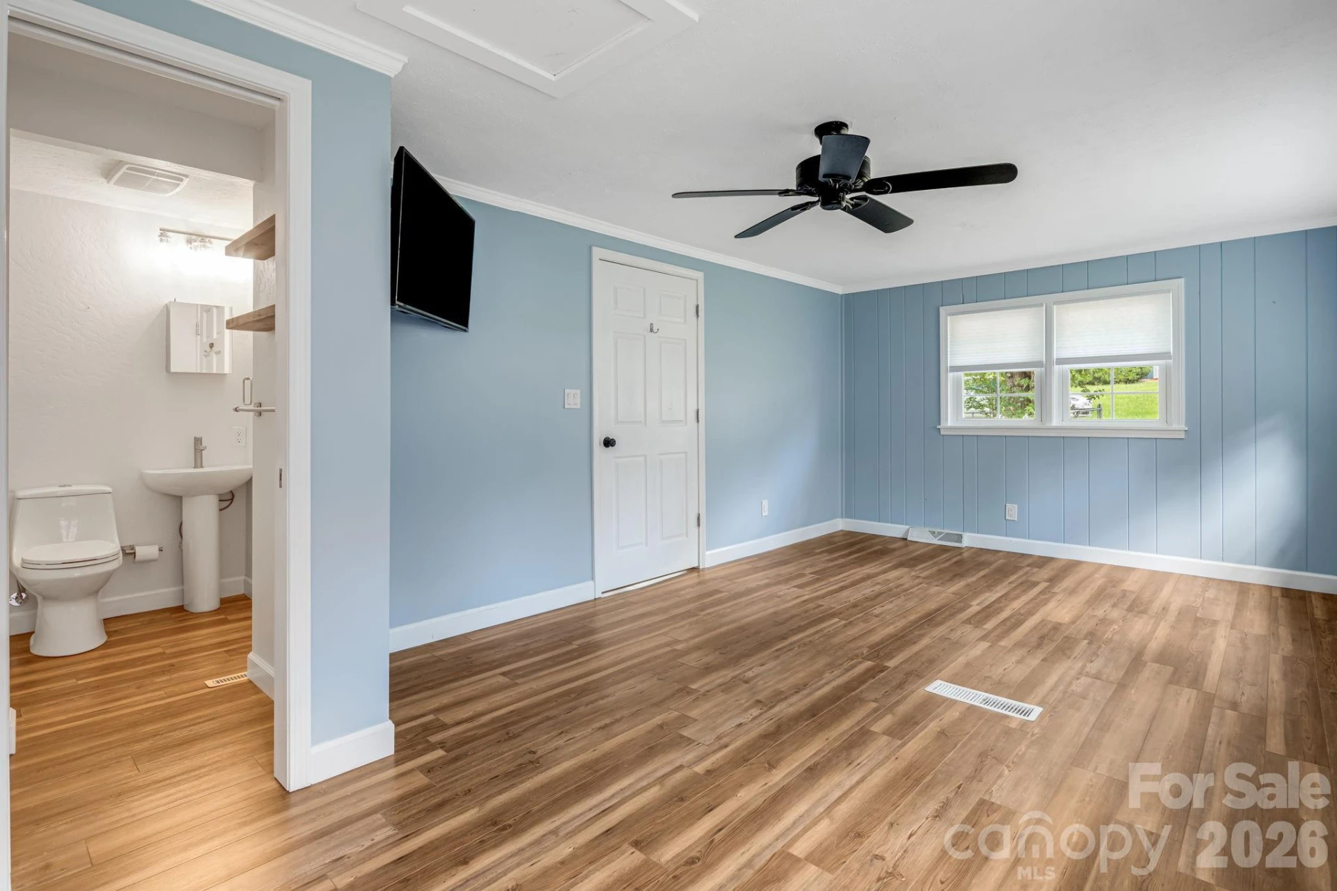 1015 Mountain View Street - Photo 10