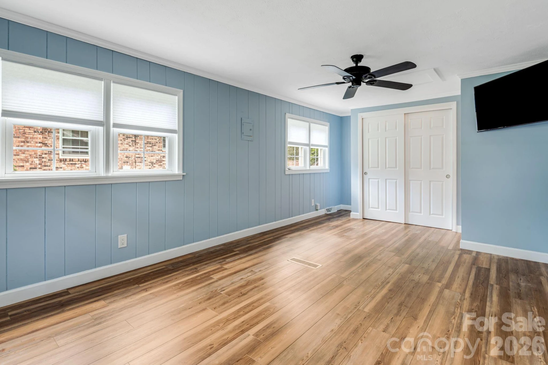1015 Mountain View Street - Photo 11