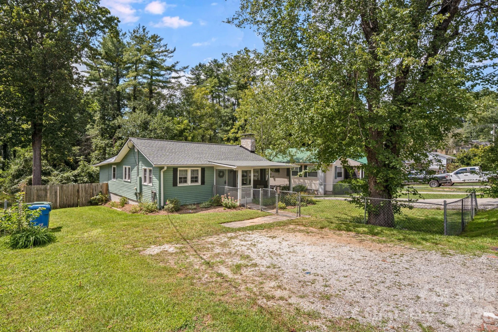 1015 Mountain View Street - Photo 30