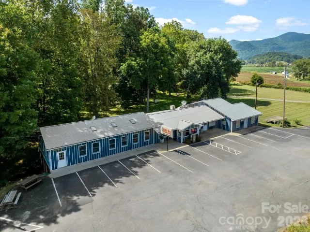 6306 Pigeon Road, Canton, NC, 28716