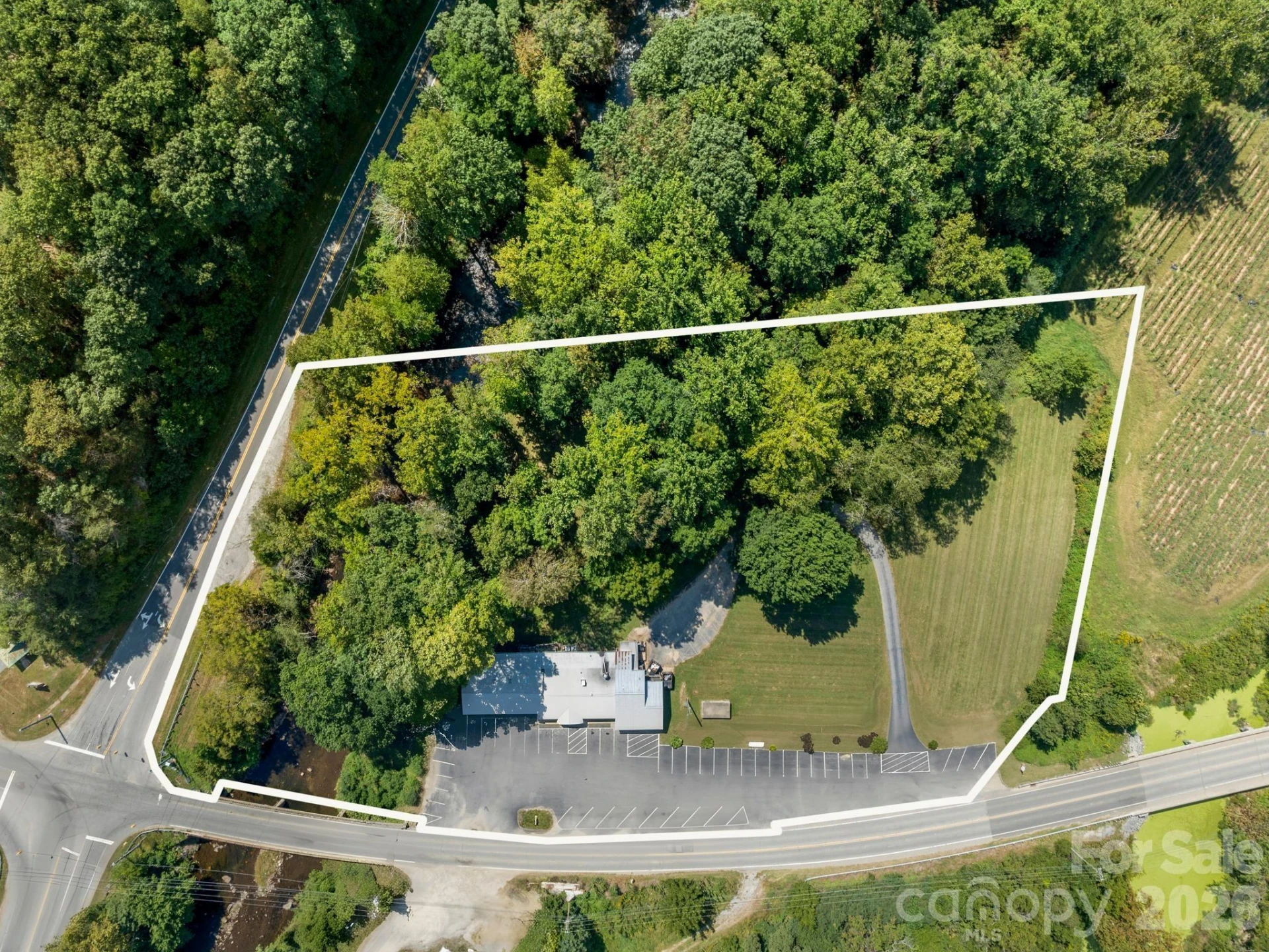 6306 Pigeon Road - Photo 2