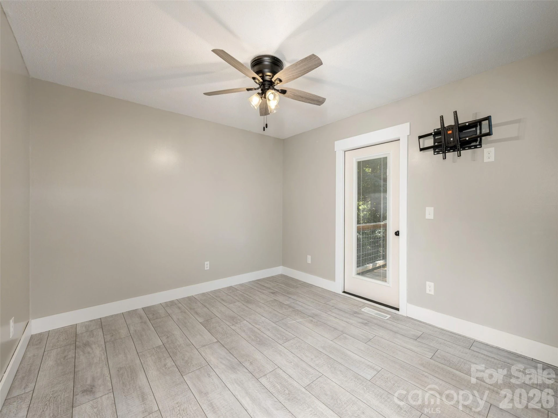 4103 Turnpike Road - Photo 16