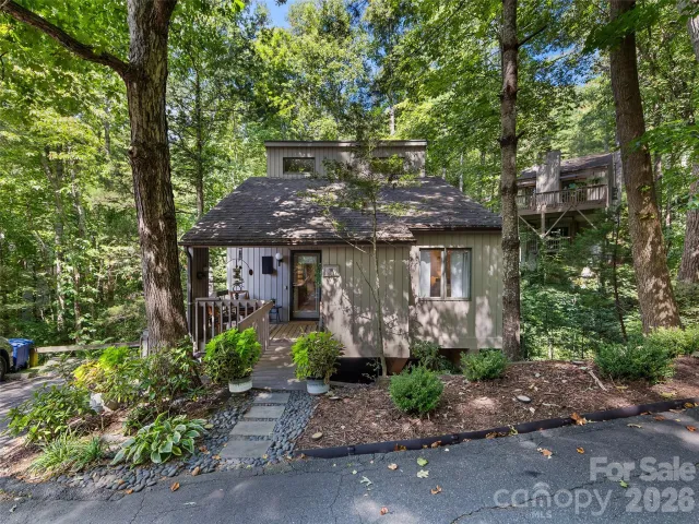 16 Cedarwood Drive, Asheville, NC, 28803