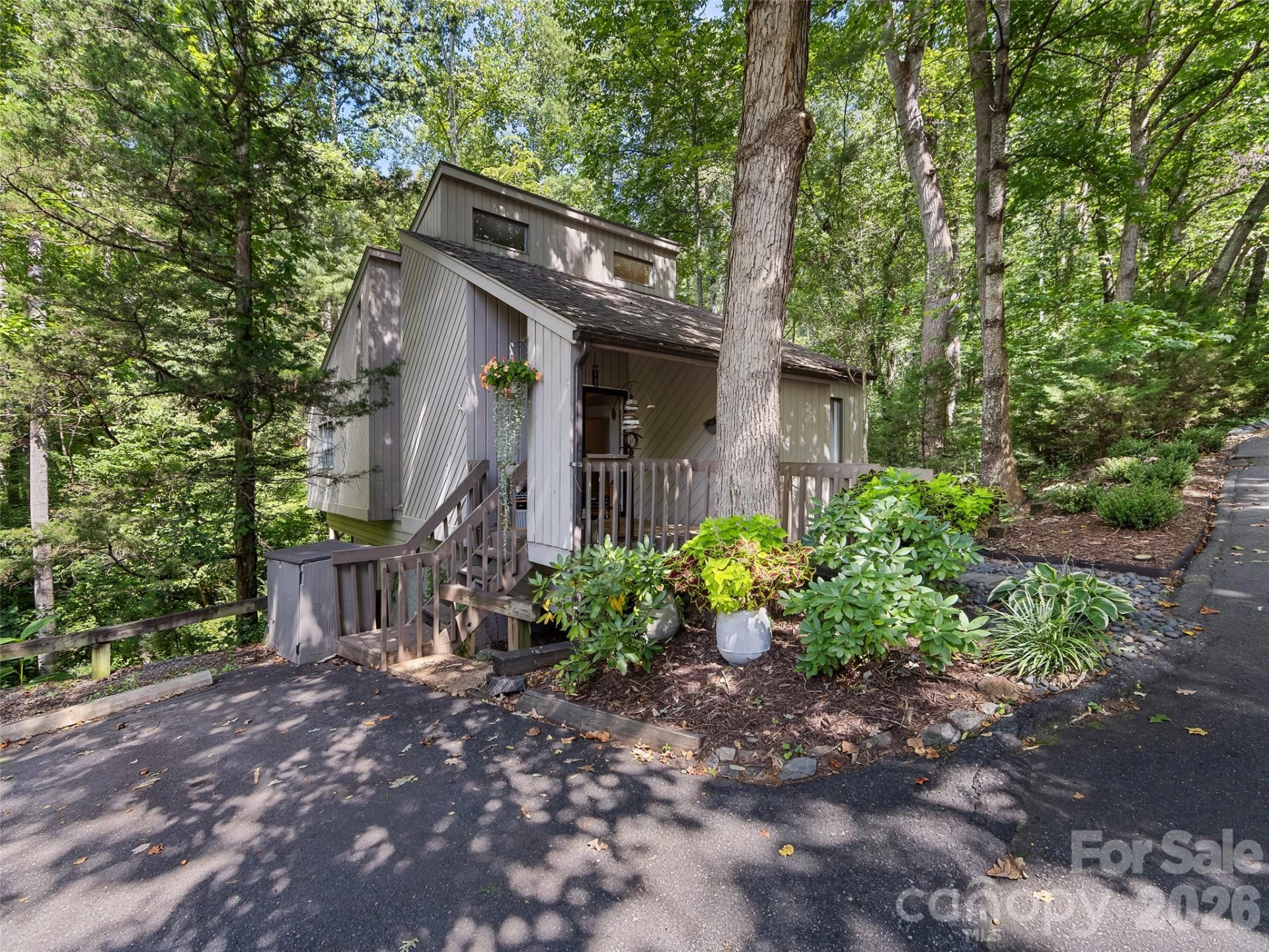 16 Cedarwood Drive - Photo 2