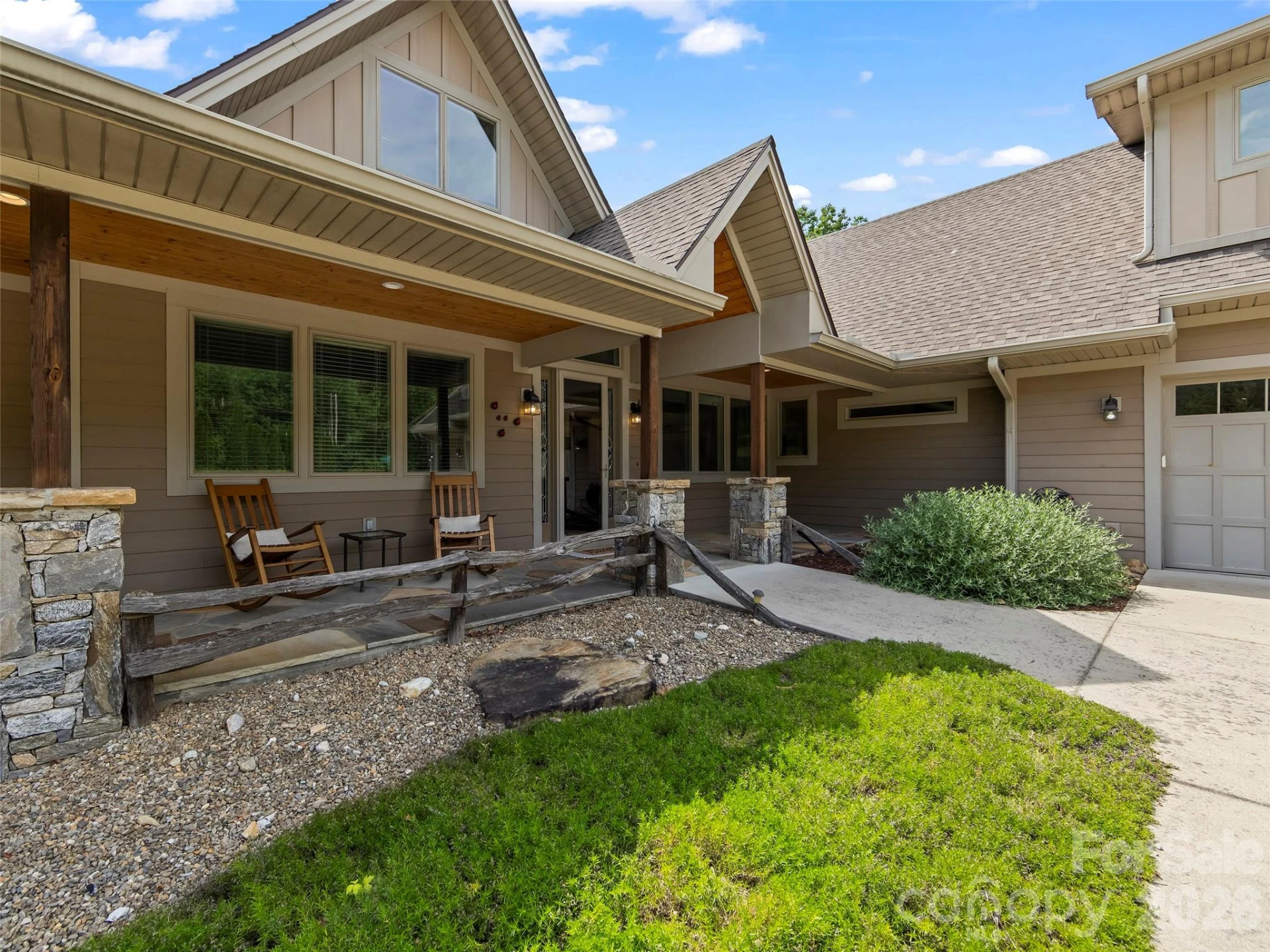 40 Shining Rock Drive - Photo 2