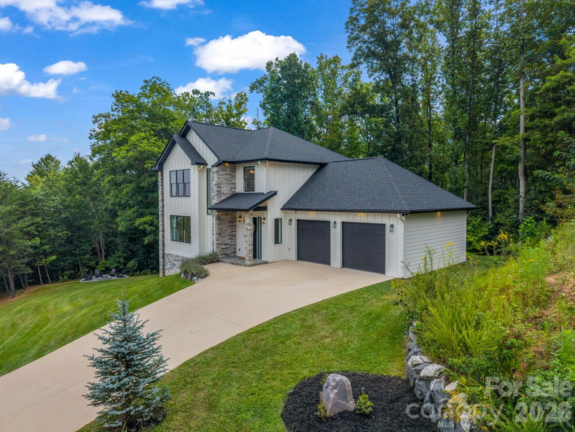 101 Balsamwood Road - Photo 2
