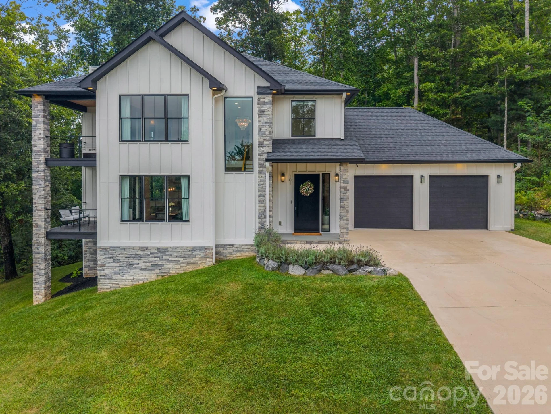 101 Balsamwood Road - Photo 4